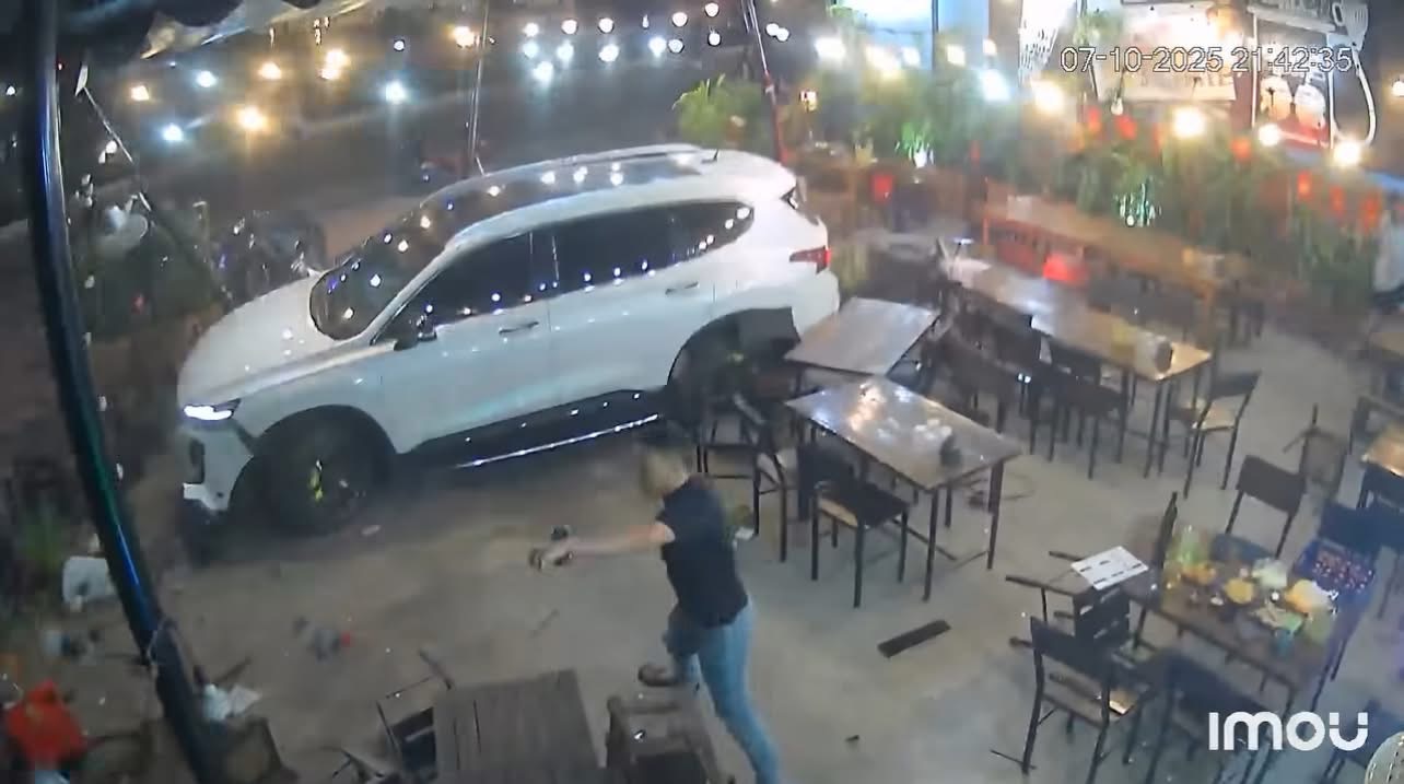 Danh t&iacute;nh t&agrave;i xế t&ocirc;ng v&agrave;o qu&aacute;n nhậu sau m&acirc;u thuẫn, khiến một phụ nữ chết oan - Ảnh 1.