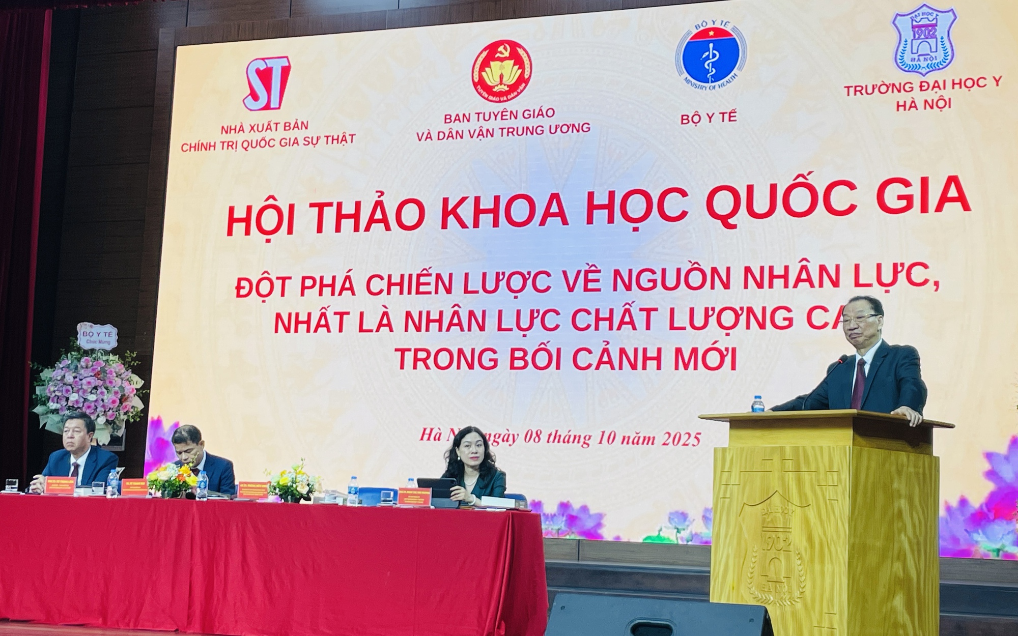 Phát triển nhân lực chất lượng cao để Việt Nam bứt phá