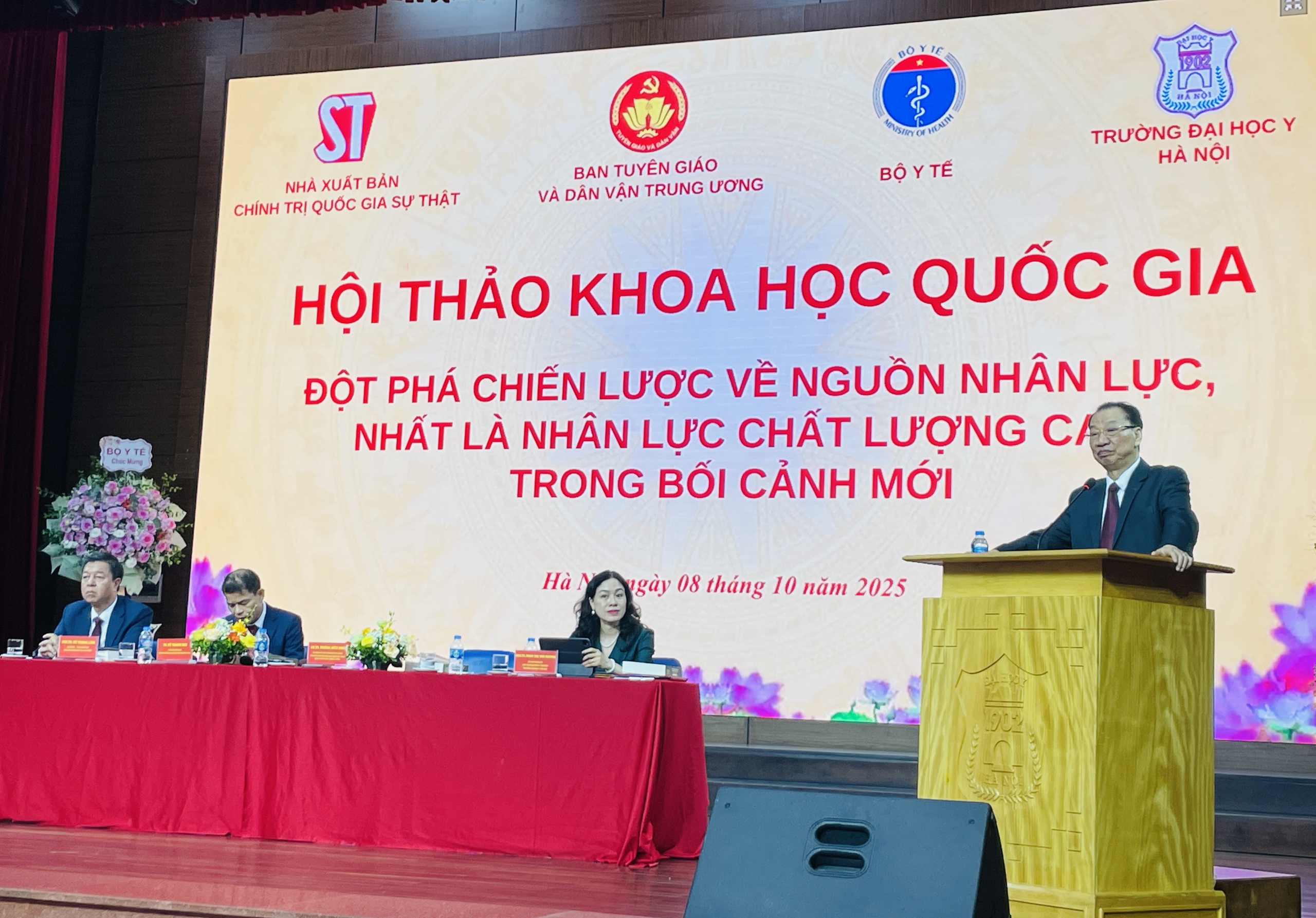 Ph&aacute;t triển nh&acirc;n lực chất lượng cao để Việt Nam bứt ph&aacute; - Ảnh 1.
