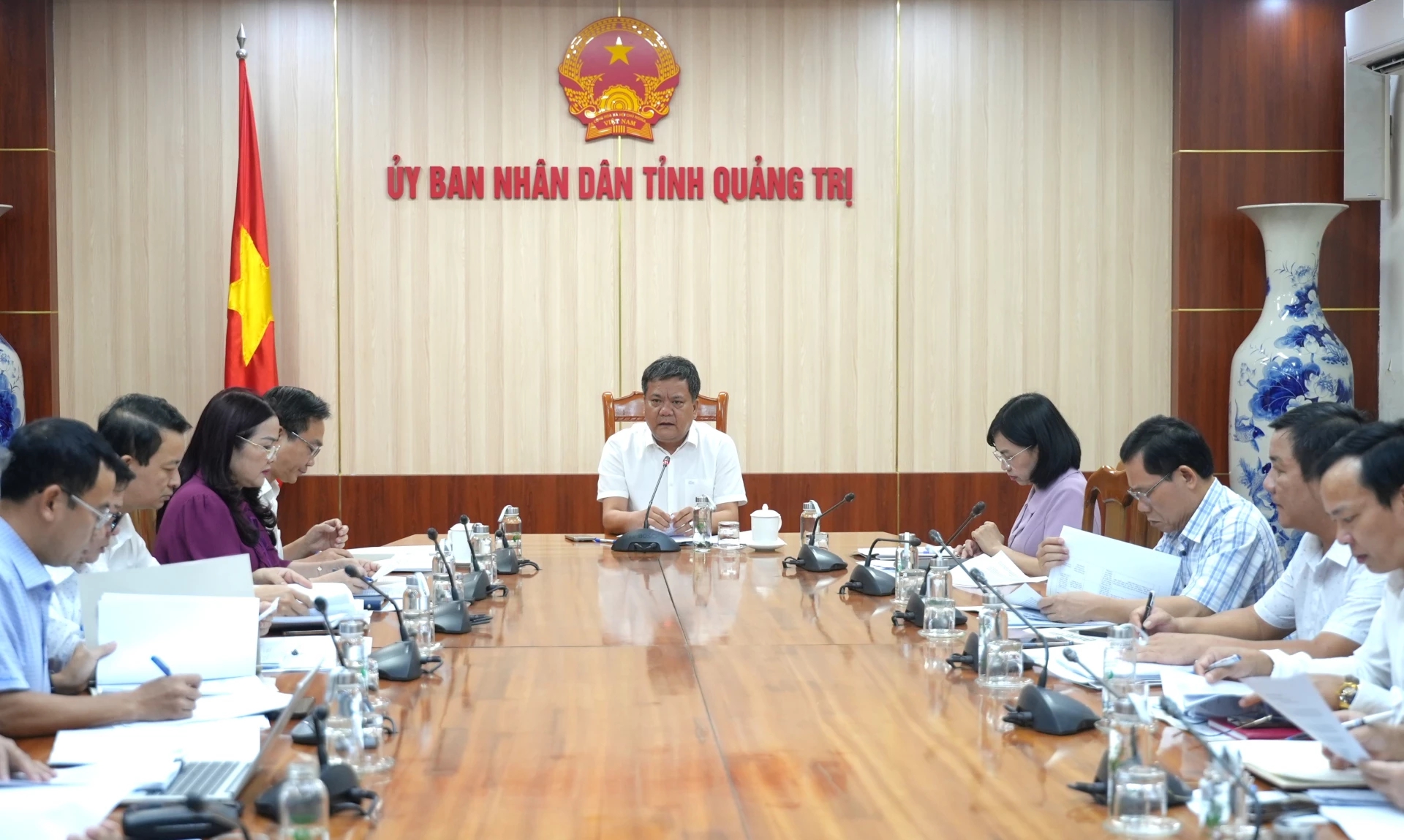 Chủ tịch Quảng Trị: Triển khai "chiến dịch" xây dựng trường học ở 15 xã biên giới - Ảnh 1.