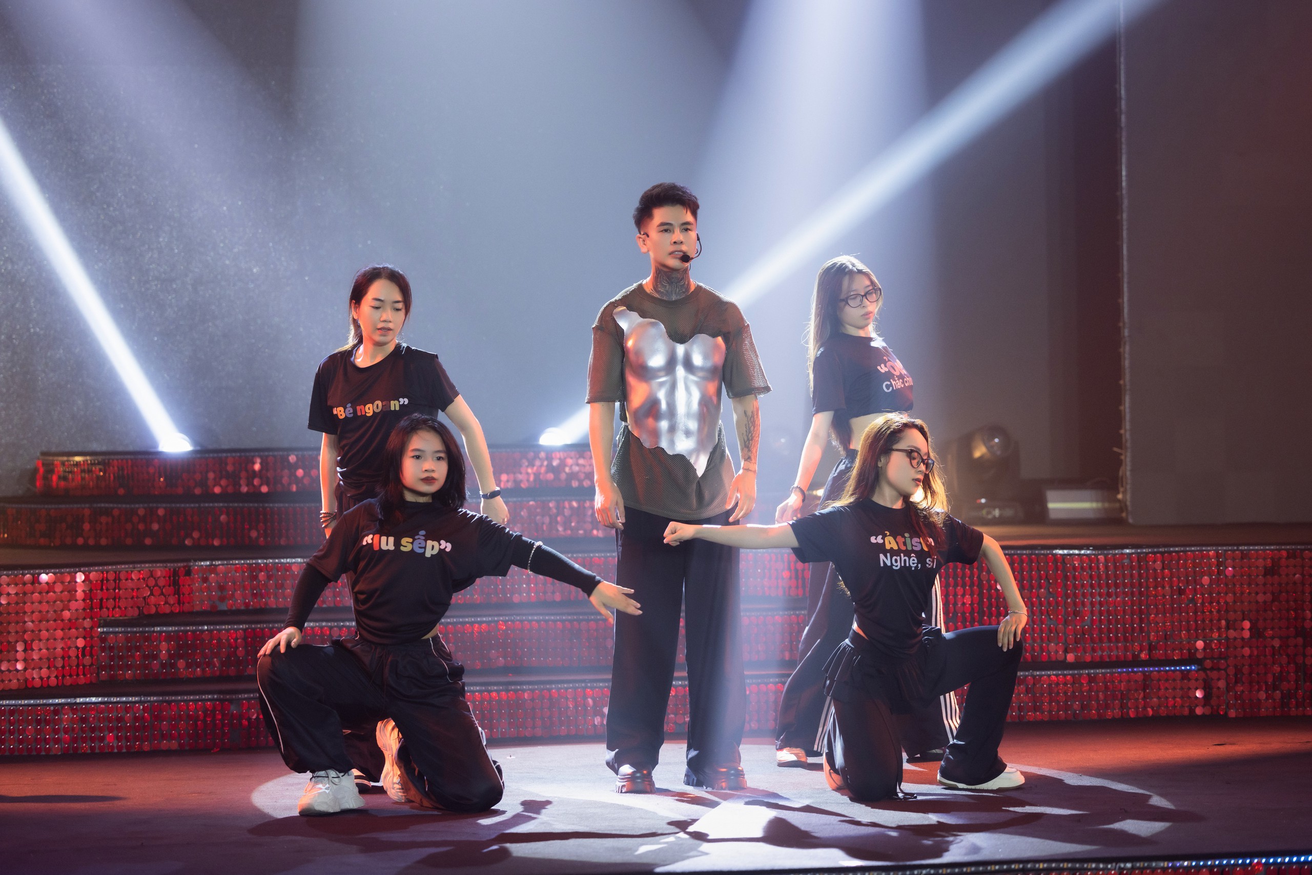 Phan Như Thảo hội ngộ "chị đẹp" Vũ Ngọc Anh, Minh Sang - Ảnh 7.