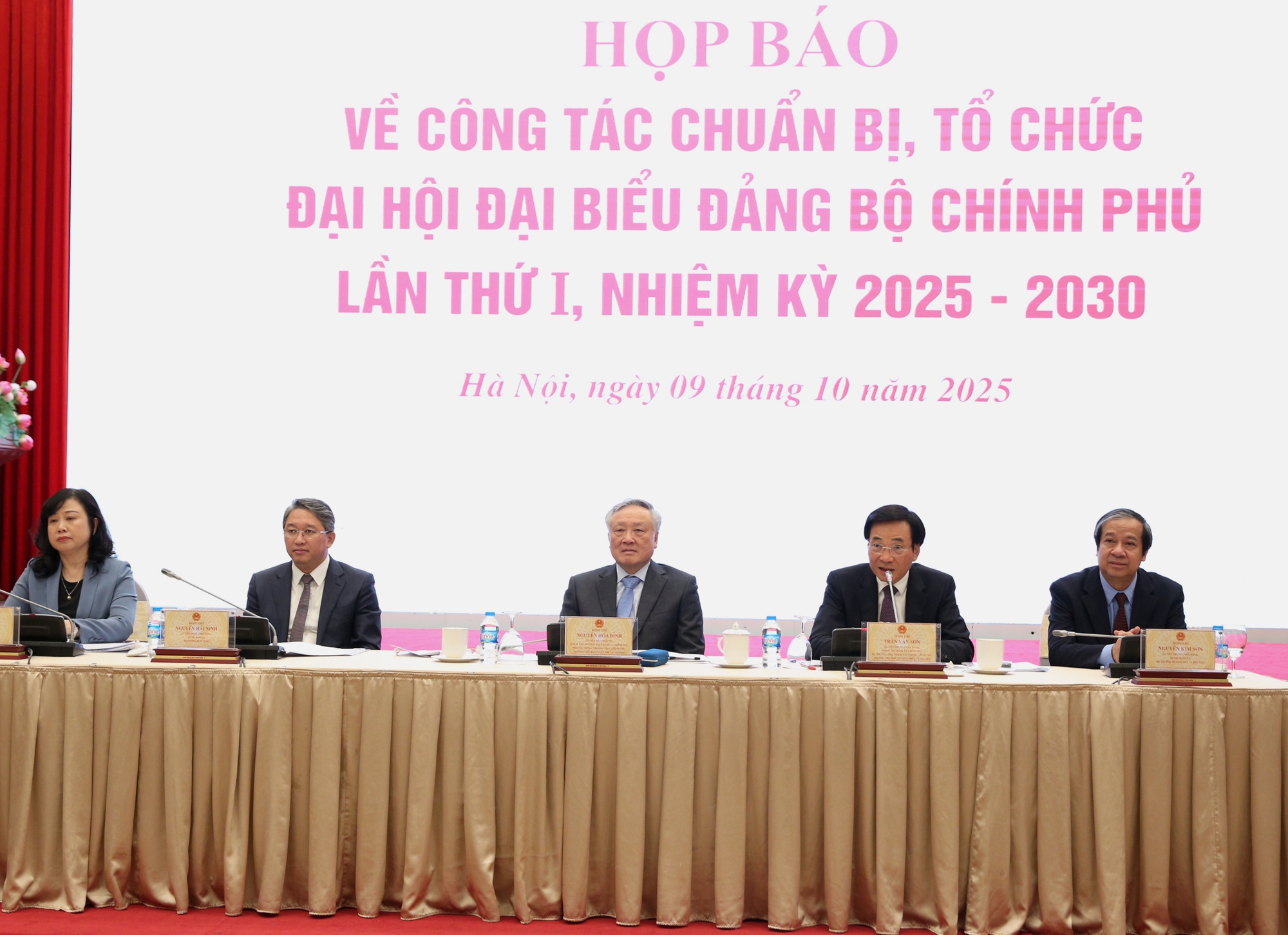 Đảng ủy Chính phủ mời Tổng Bí thư Tô Lâm dự và phát biểu chỉ đạo Đại hội lần thứ I - Ảnh 1.