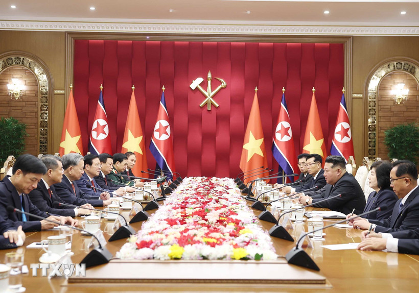 Tổng B&iacute; thư T&ocirc; L&acirc;m hội đ&agrave;m với Tổng B&iacute; thư, Chủ tịch Quốc vụ Triều Ti&ecirc;n Kim Jong Un - Ảnh 1.