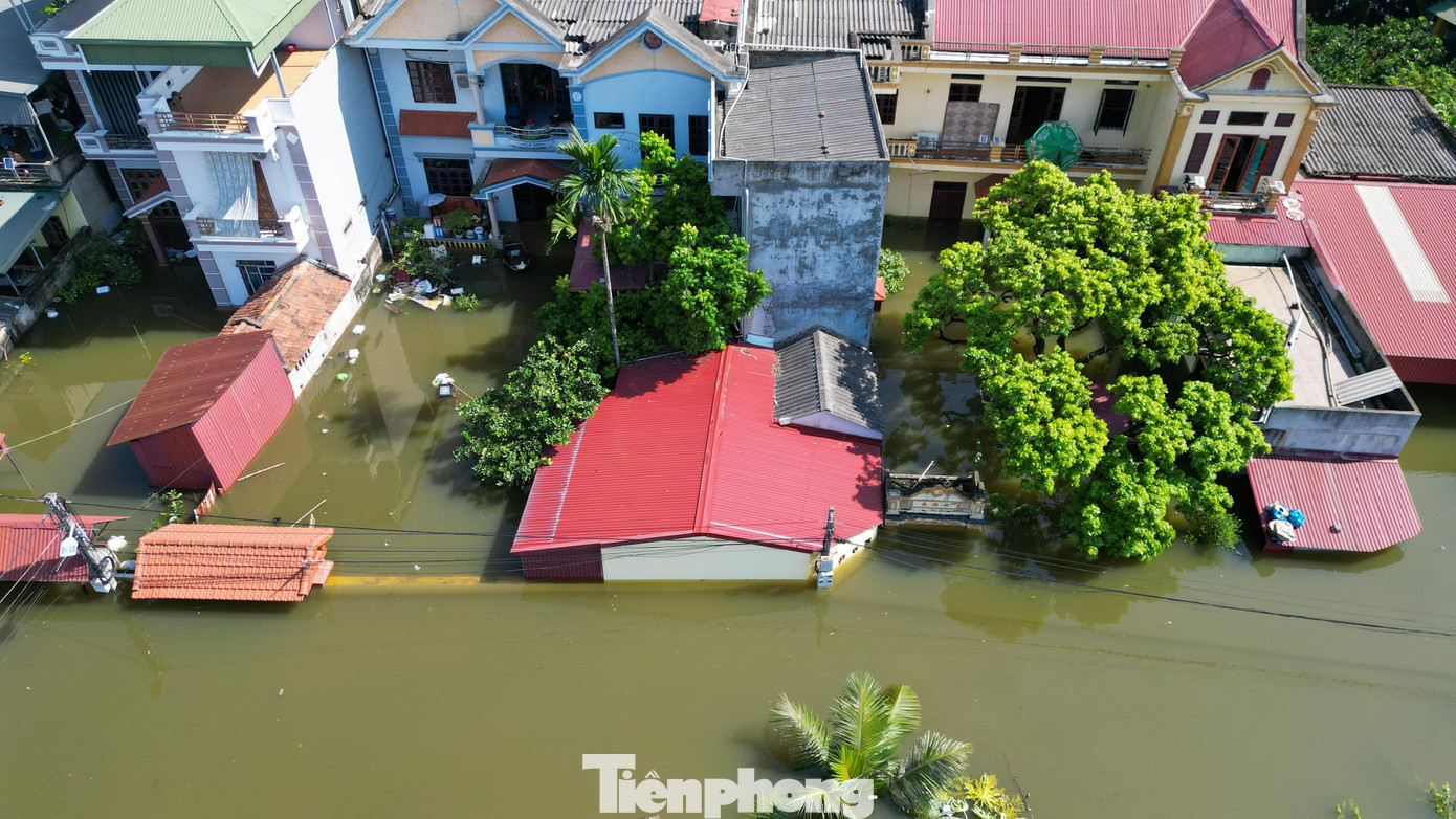 Biệt thự ch&igrave;m trong biển nước , l&agrave;ng Quả Cảm th&agrave;nh ốc đảo giữa Bắc Ninh - Ảnh 2.