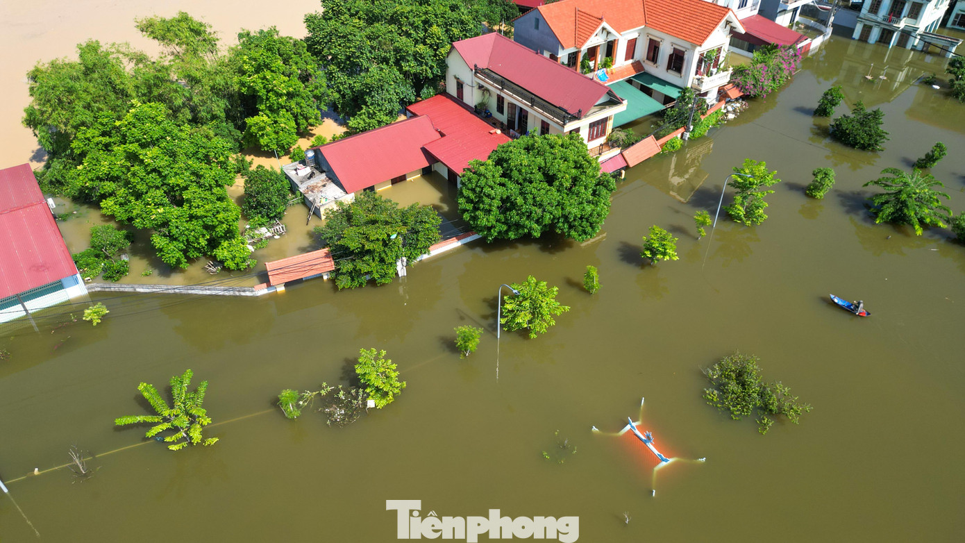 Biệt thự ch&igrave;m trong biển nước , l&agrave;ng Quả Cảm th&agrave;nh ốc đảo giữa Bắc Ninh - Ảnh 4.