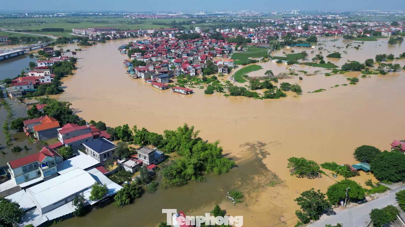 Biệt thự ch&igrave;m trong biển nước , l&agrave;ng Quả Cảm th&agrave;nh ốc đảo giữa Bắc Ninh - Ảnh 1.