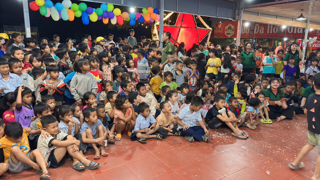 "Vui Hội trăng rằm – Trung thu yêu thương, trọn vẹn nụ cười" tại xã Nam Khánh Vĩnh - Ảnh 4.