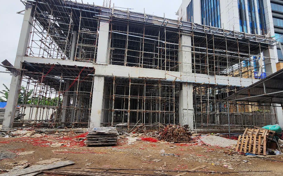Sập giàn giáo khi đang thi công, 2 người tử nạn, 1 người bị thương