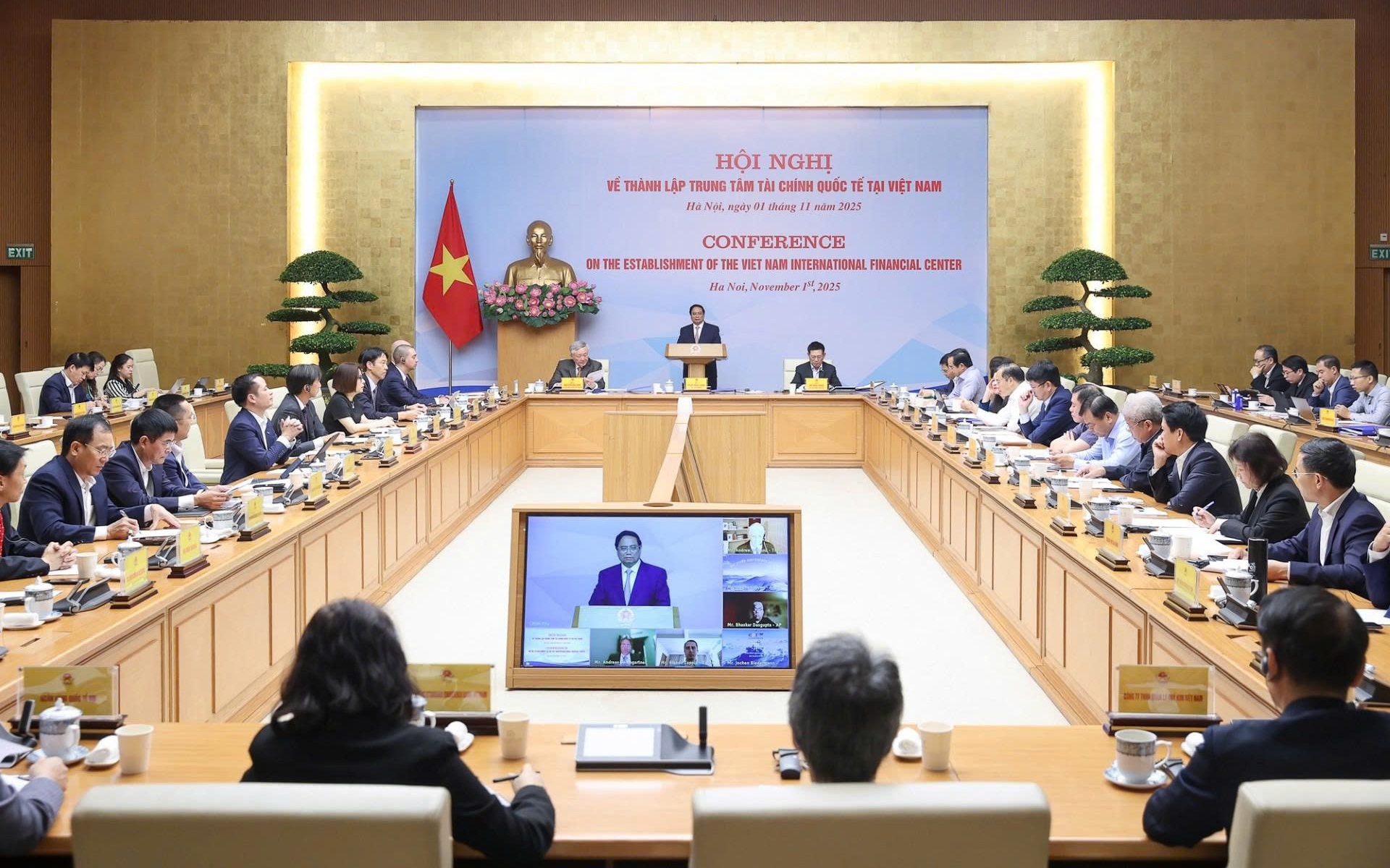 Nỗ lực đưa Trung tâm Tài chính quốc tế đi vào hoạt động