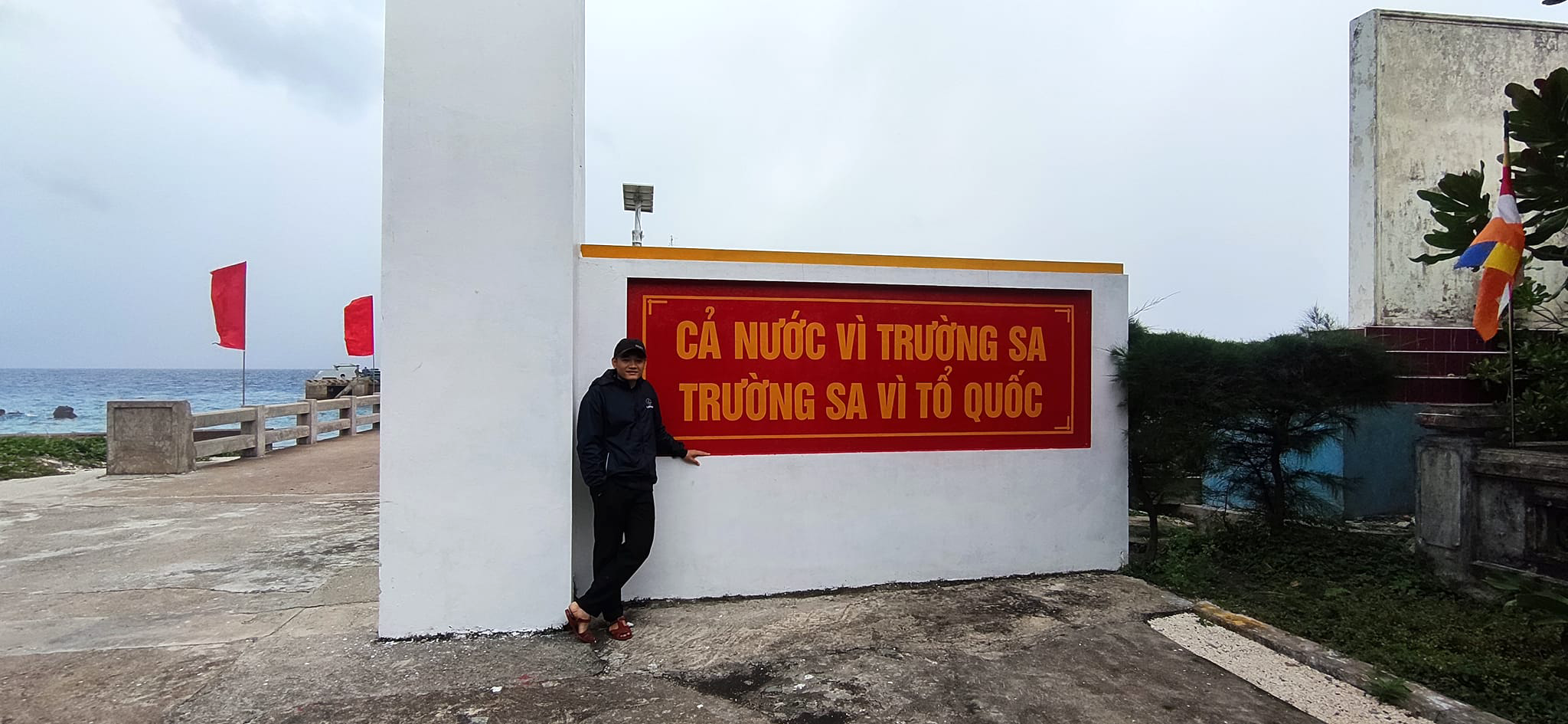 "Gieo chữ" ở Trường Sa - Ảnh 1.