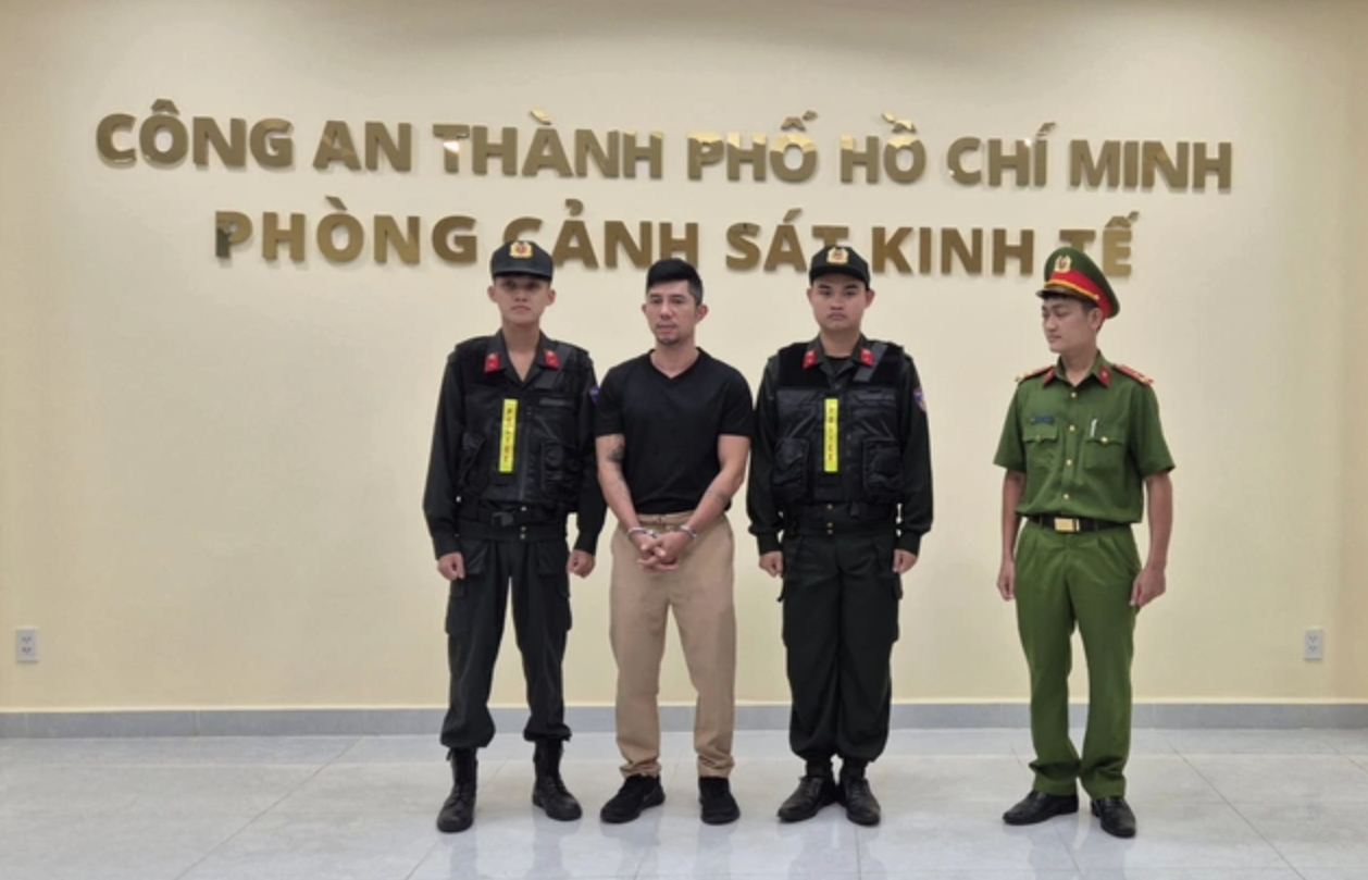 Diễn vi&ecirc;n Trương Ngọc &Aacute;nh v&agrave; vụ bắt giữ người nổi tiếng g&acirc;y chấn động x&atilde; hội - Ảnh 3.
