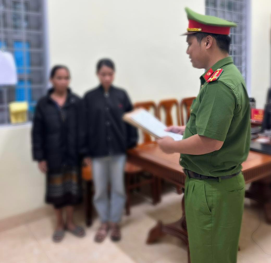 Hai người phụ nữ ở Quảng Trị bị khởi tố v&igrave; g&acirc;y rối trật tự c&ocirc;ng cộng - Ảnh 1.