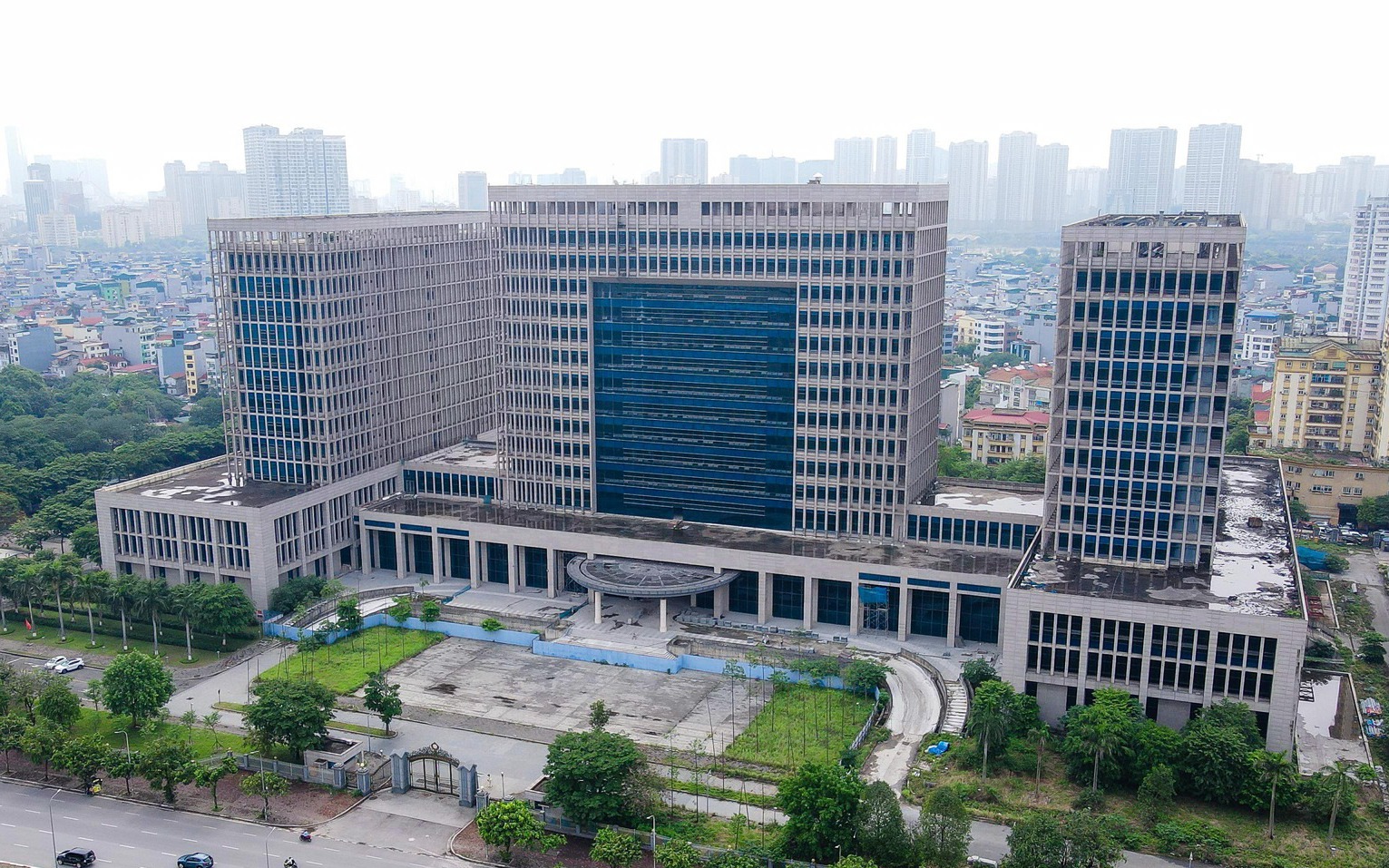 Kiến nghị chuyển dự án trụ sở Bộ Ngoại giao chậm tiến độ hơn 10 năm sang PVN
