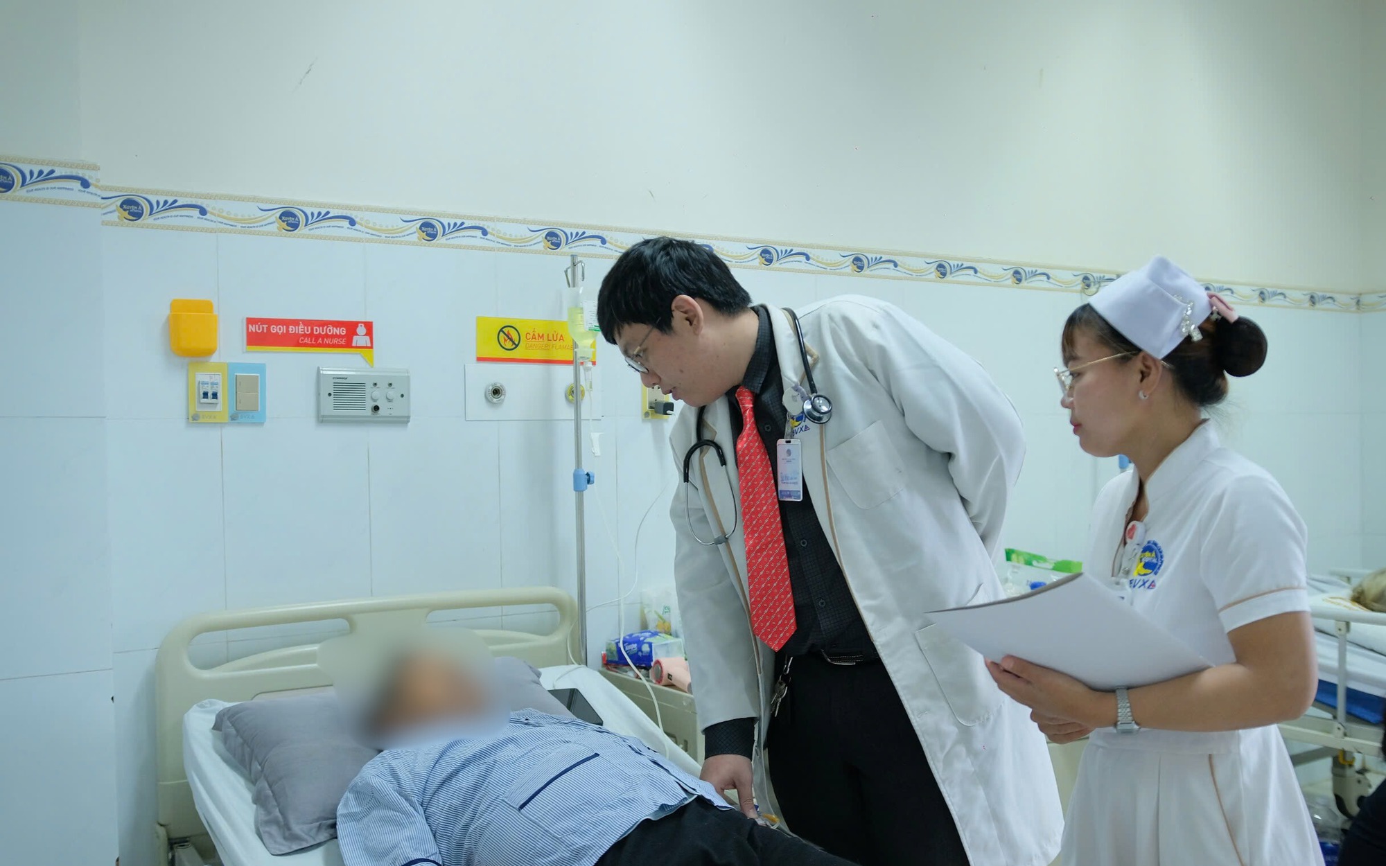 Suýt mất mạng vì nhầm lẫn nhồi máu cơ tim với đau dạ dày