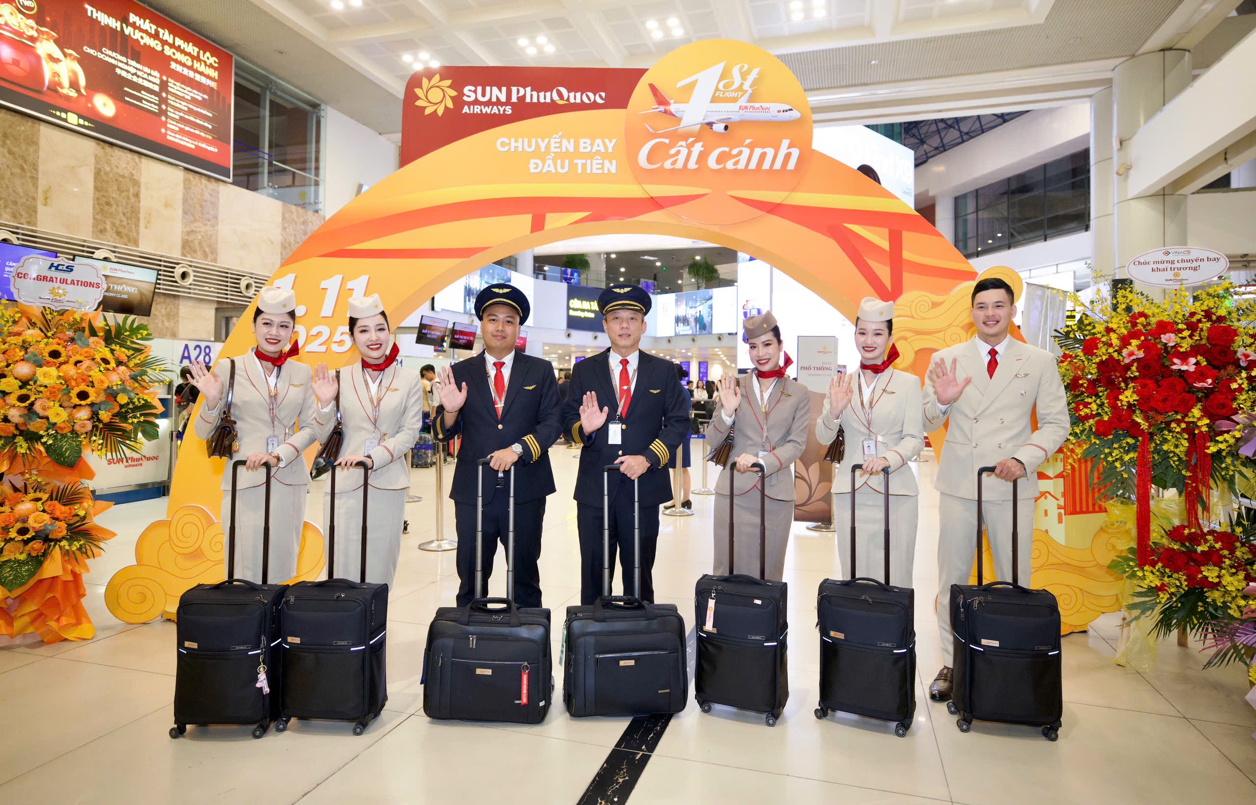 Sun PhuQuoc Airways khai th&aacute;c chuyến bay thương mại đầu ti&ecirc;n - Ảnh 2.
