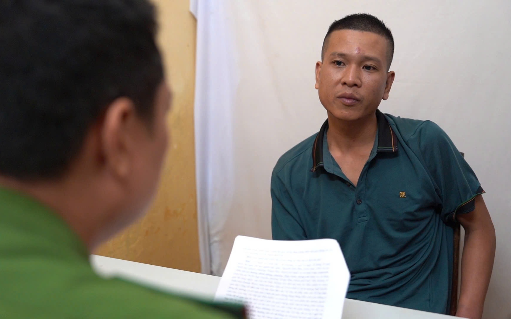 Chân dung nam thanh niên hung hăng tấn công CSGT ở khu vực cầu Vỹ Dạ
