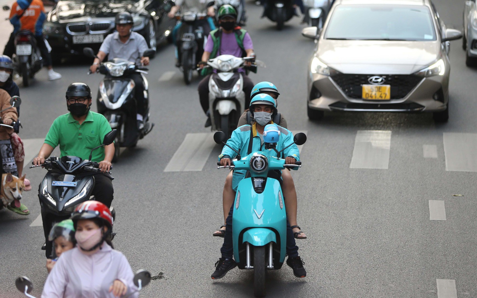 Đề xuất thu phí xe xăng ở trung tâm đô thị