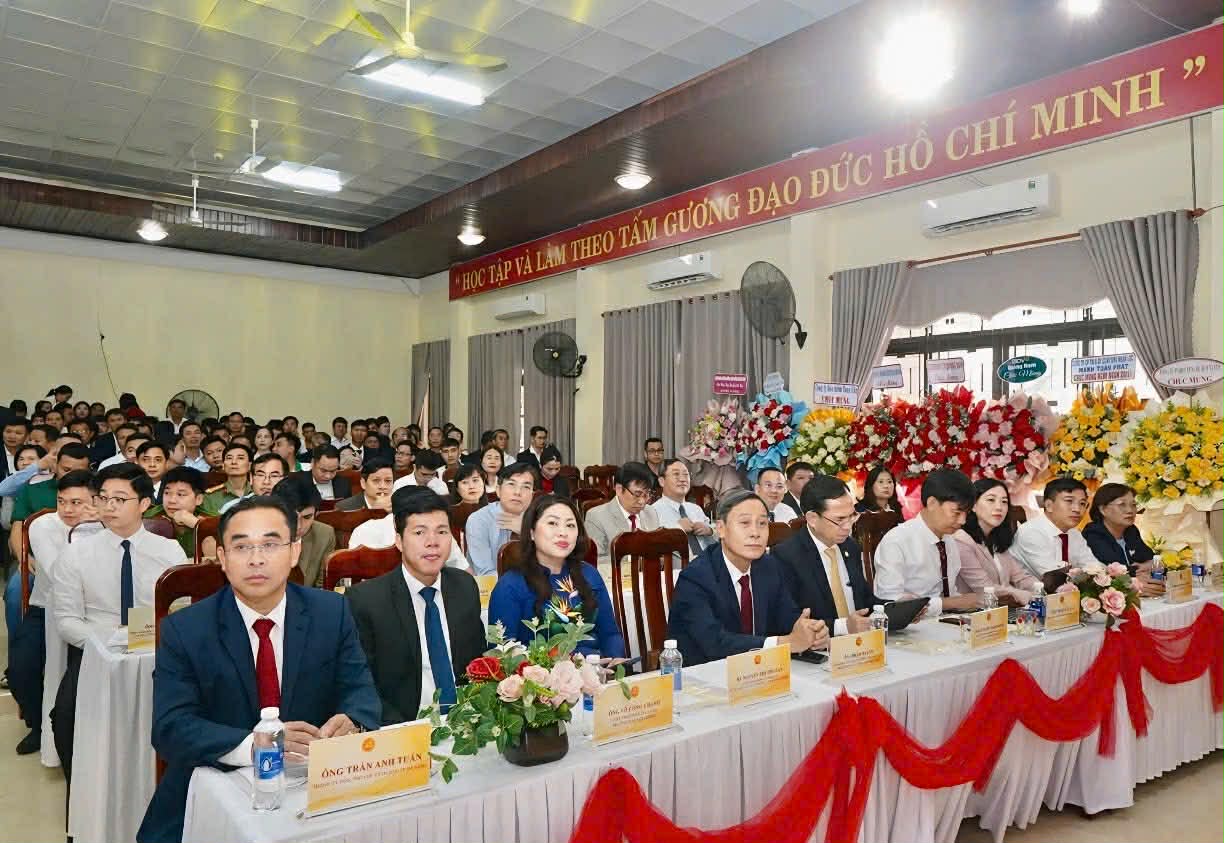 L&atilde;nh đạo Đ&agrave; Nẵng đ&aacute;nh gi&aacute; cao c&ocirc;ng t&aacute;c đ&agrave;o tạo của Trường CĐ Quảng Nam - Ảnh 2.