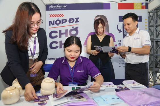 Doanh nghiệp tiếp nhận nh&acirc;n lực chất lượng - Ảnh 1.