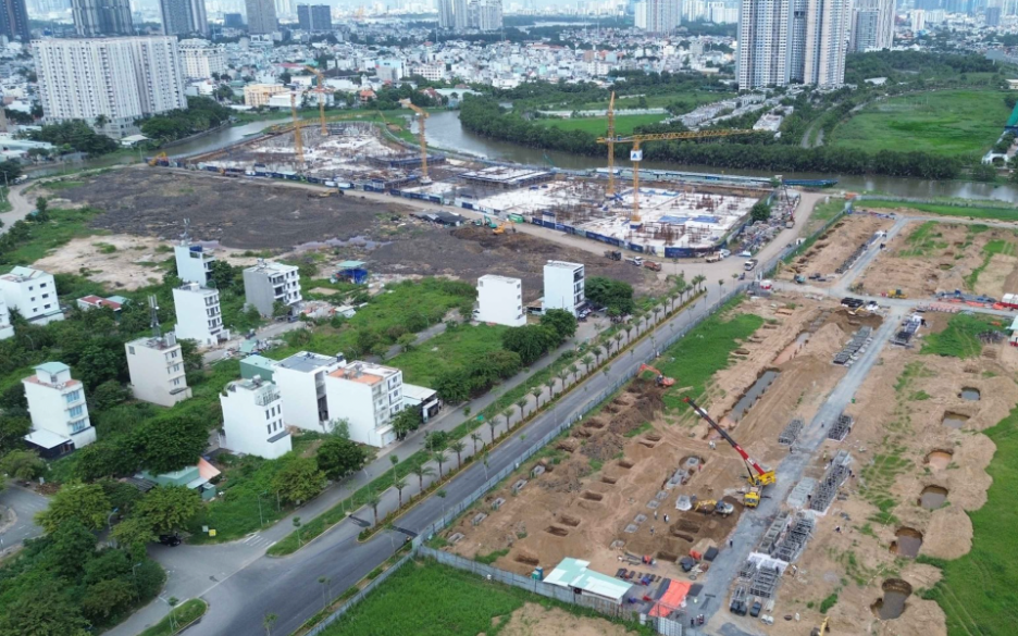 TP HCM: Dự án cao cấp ồ ạt bung hàng, căn hộ giá rẻ vẫn “biệt tăm”