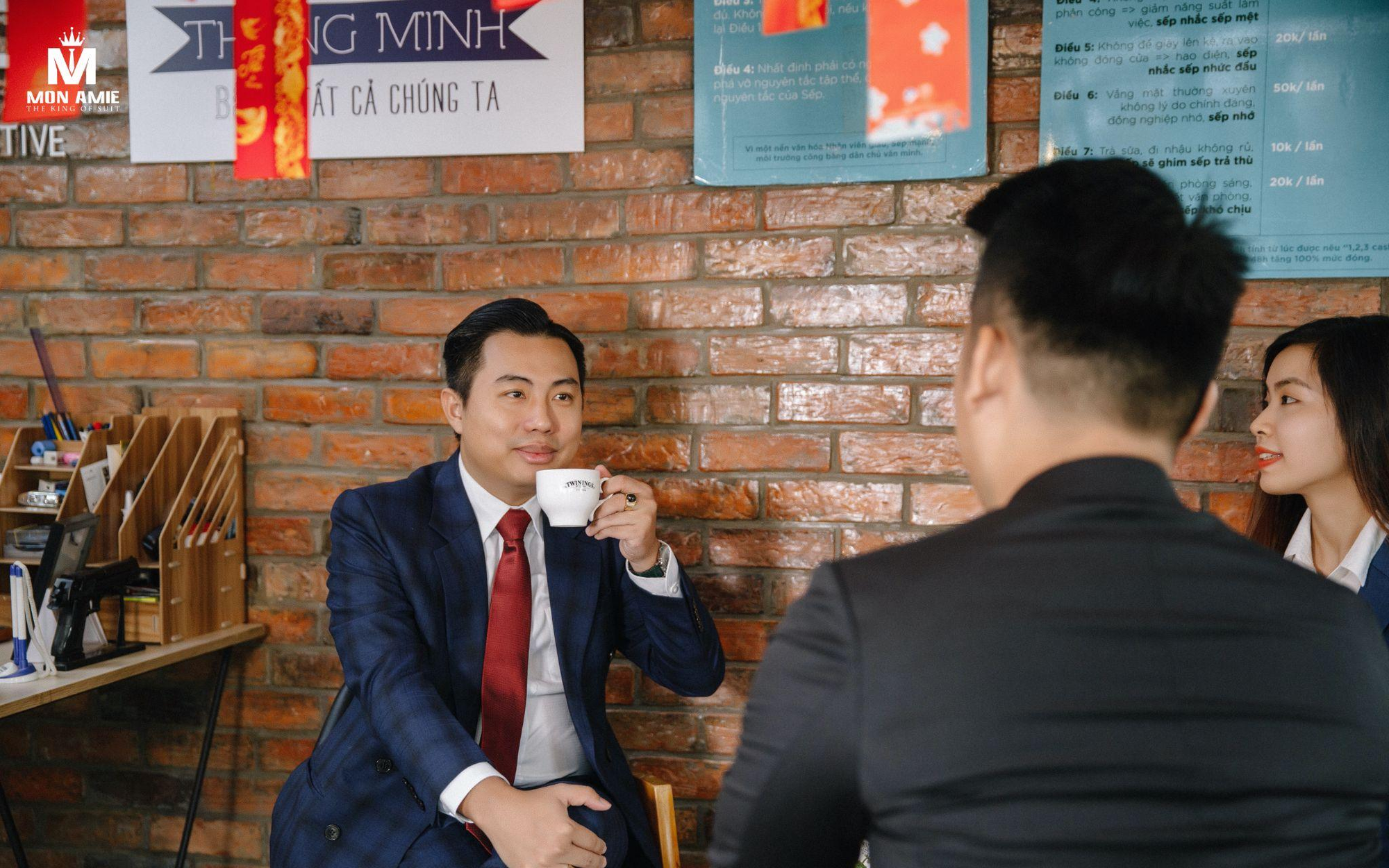 Hóa phong cách theo gu riêng tại: Tuxedo Bespoke Tailoring - Home Service