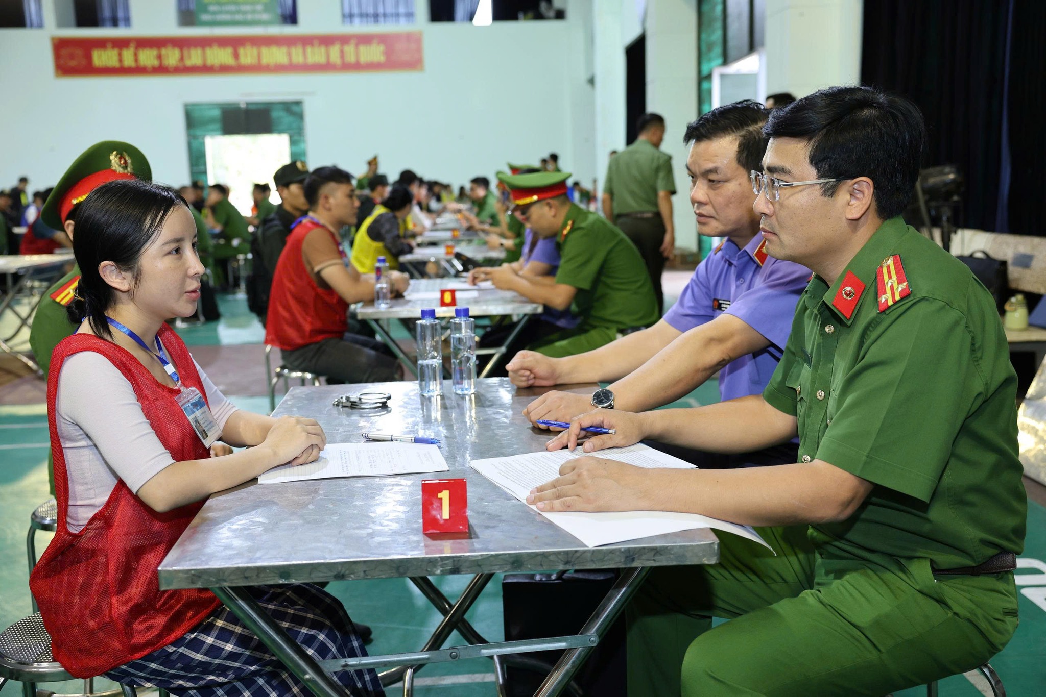 Th&ocirc;ng tin mới vụ tổ chức lừa đảo do một phụ nữ Việt điều h&agrave;nh chiếm đoạt tiền của 8.000 người - Ảnh 3.