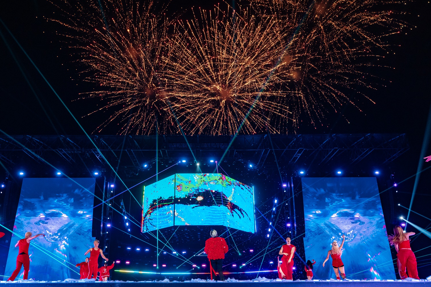 Concert của siêu sao G-DRAGON thăng hoa giữa đại dương ánh sáng Ocean City - Ảnh 1.