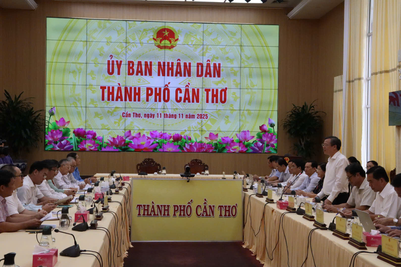 Cần Thơ mời nhà khoa học tham gia ban cố vấn hỗ trợ lãnh đạo thành phố - Ảnh 2.