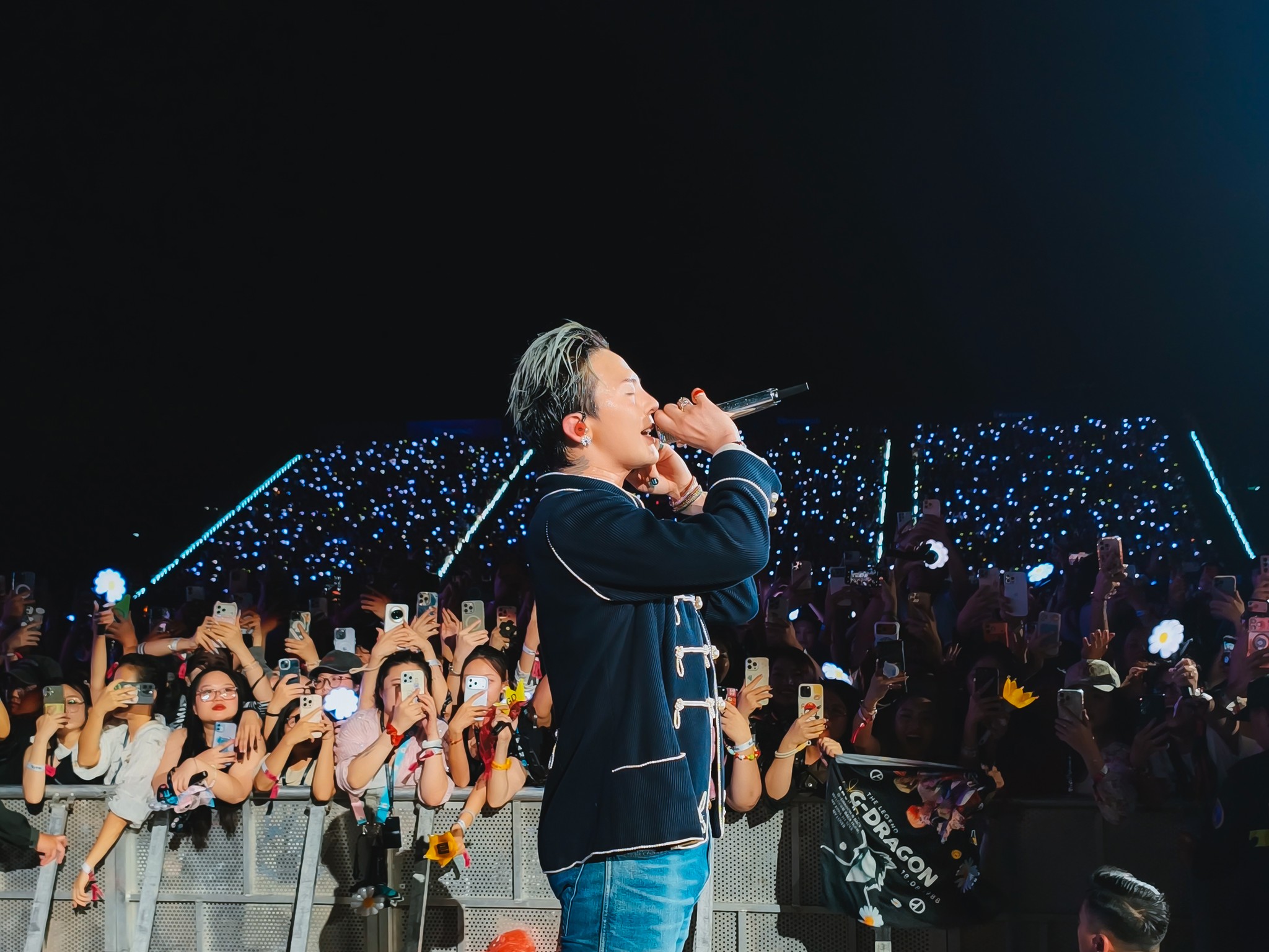 Bằng Kiều xin lỗi v&igrave; chia sẻ bị cho l&agrave; "hạ bệ" G-Dragon - Ảnh 5.