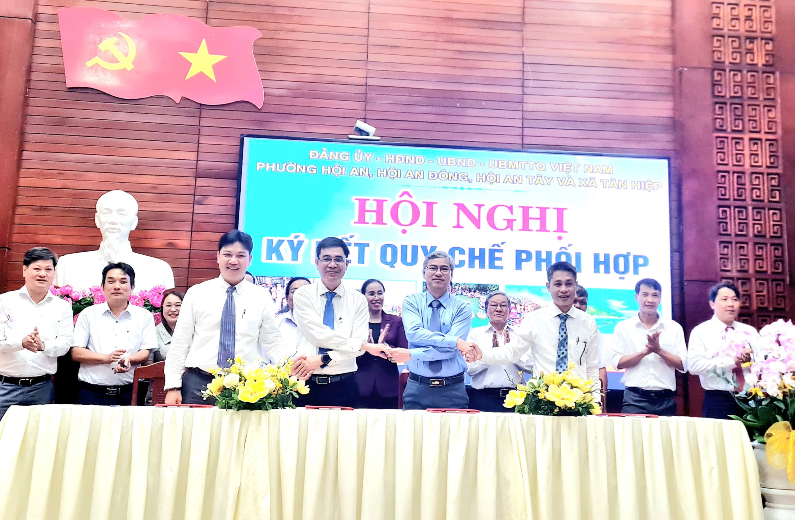 Chung tay giữ g&igrave;n Hội An - Ảnh 1.