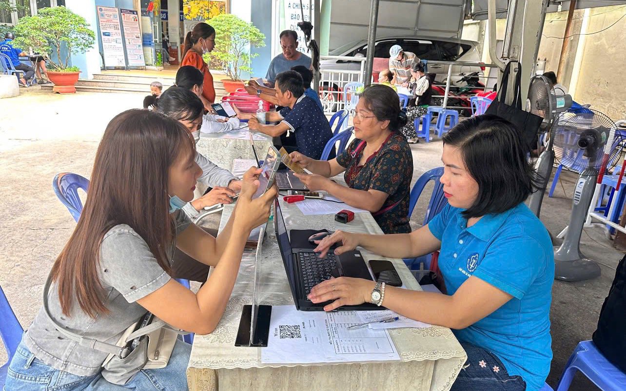 Từ 1-1-2026, người lao động có thể được hưởng trợ cấp thất nghiệp gần 320 triệu đồng