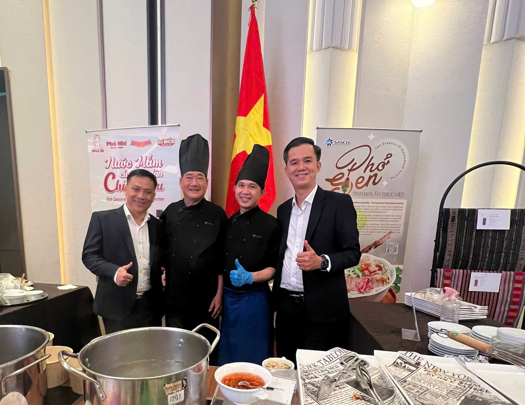 Phở Sen SASCO represents Vietnamese cuisine at ASEAN Gala Night 2025 - Ảnh 1.