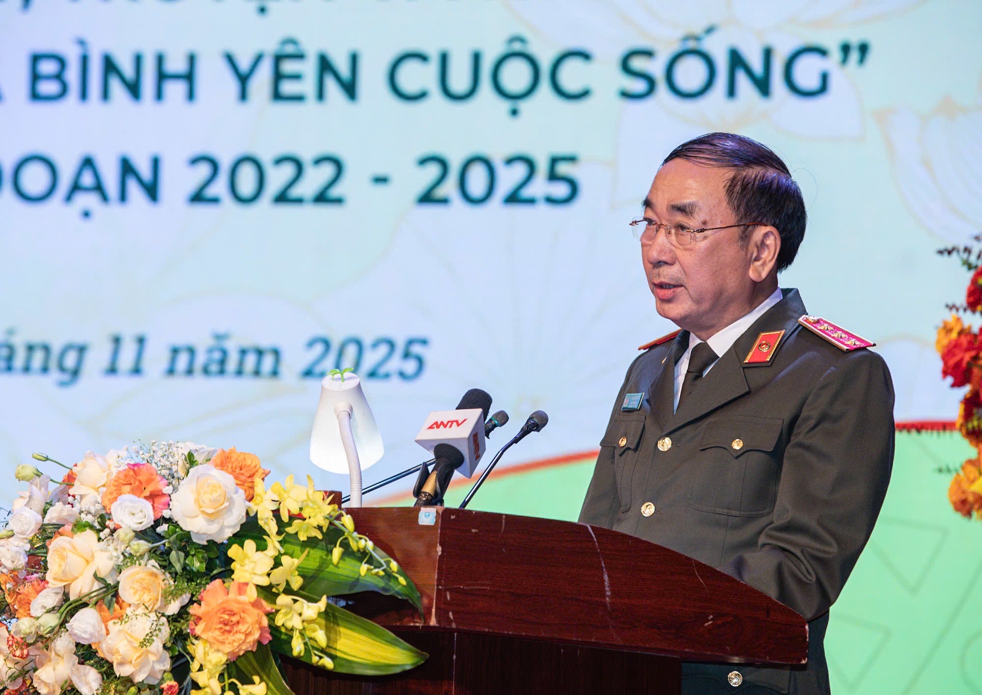 Tiểu thuyết đầu ti&ecirc;n về tội phạm dữ liệu đoạt giải nhất cuộc thi của Hội Nh&agrave; văn v&agrave; Bộ C&ocirc;ng an - Ảnh 1.