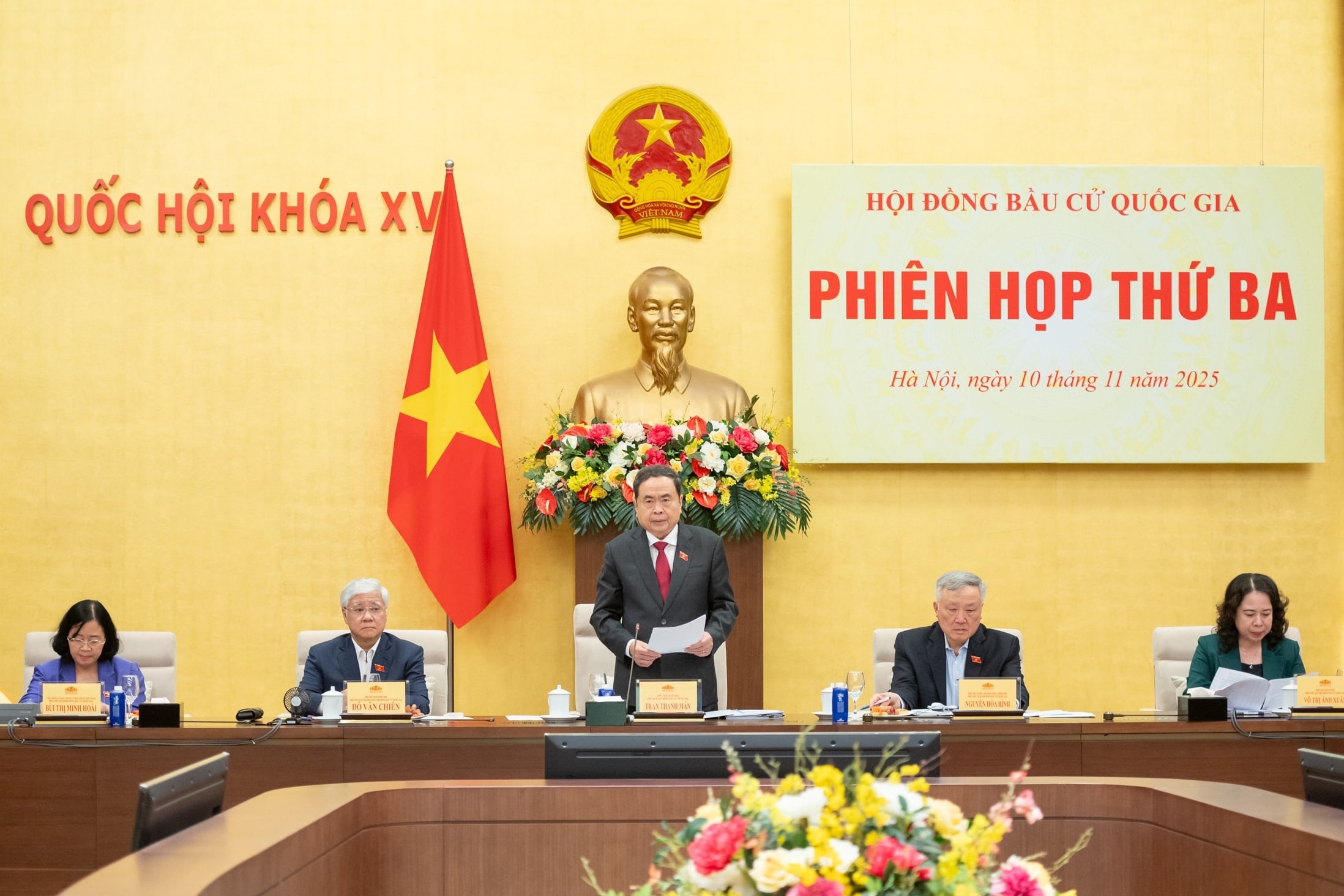 Quốc hội kh&oacute;a XVI dự kiến 500 đại biểu , TP HCM c&oacute; 38 đại biểu - Ảnh 1.