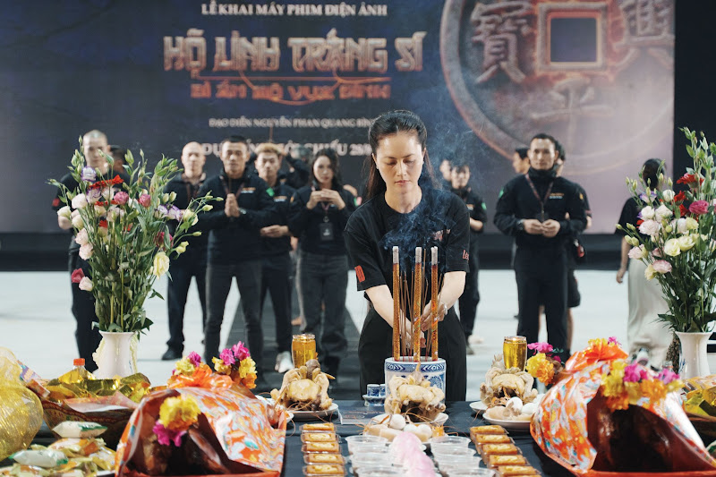 Đỗ Thị Hải Yến h&oacute;a th&acirc;n Ho&agrave;ng hậu Dương V&acirc;n Nga: Một l&ograve;ng ngưỡng mộ s&acirc;u sắc - Ảnh 5.