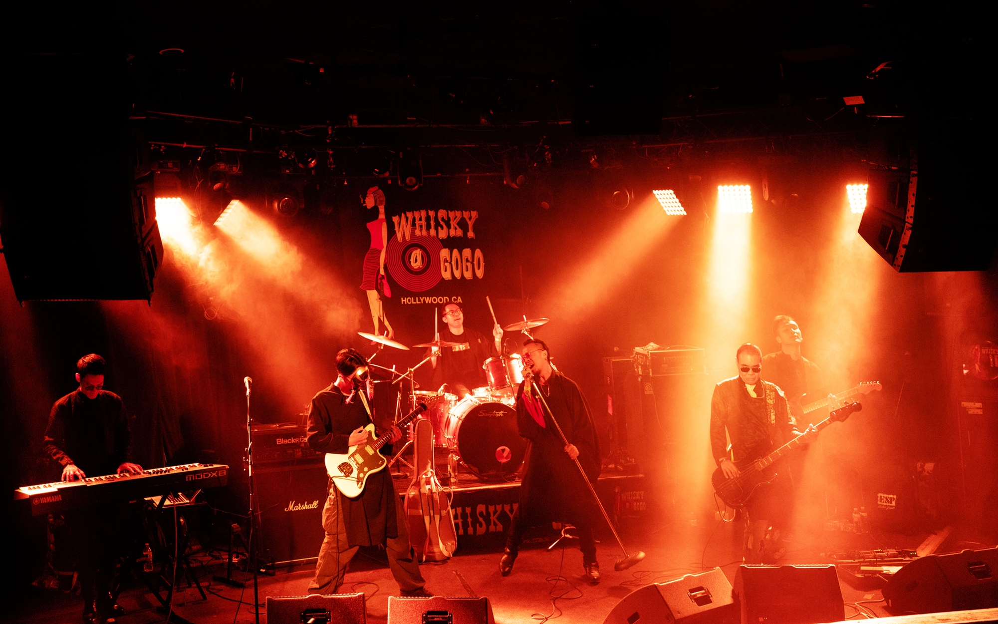 Ban nhạc rock Việt là khách mời tour thế giới của ban nhạc huyền thoại Trapt