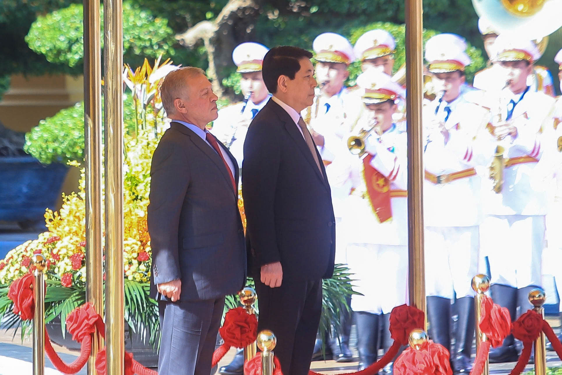 Chủ tịch nước Lương Cường chủ tr&igrave; lễ đ&oacute;n ch&iacute;nh thức Quốc vương Jordan - Ảnh 9.
