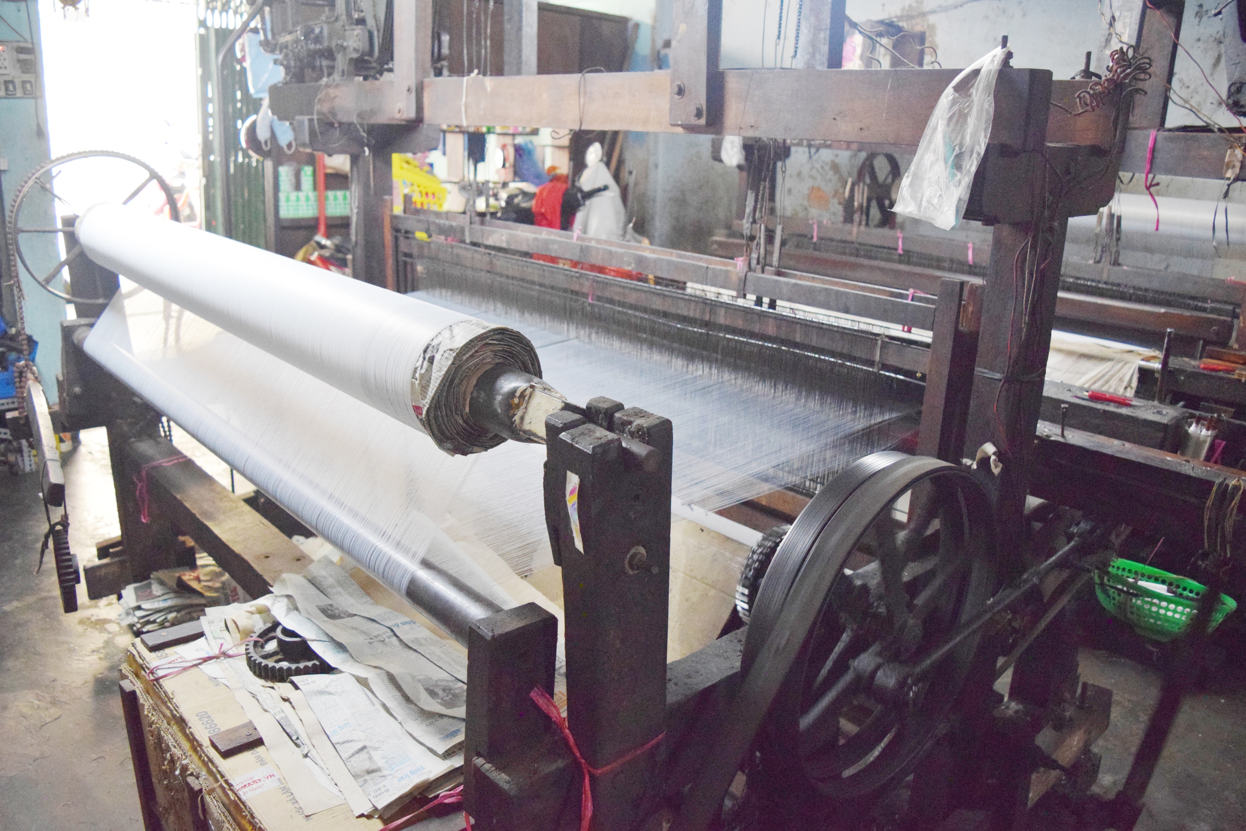Những m&aacute;y dệt nhuốm m&agrave;u thời gian - Ảnh 3.