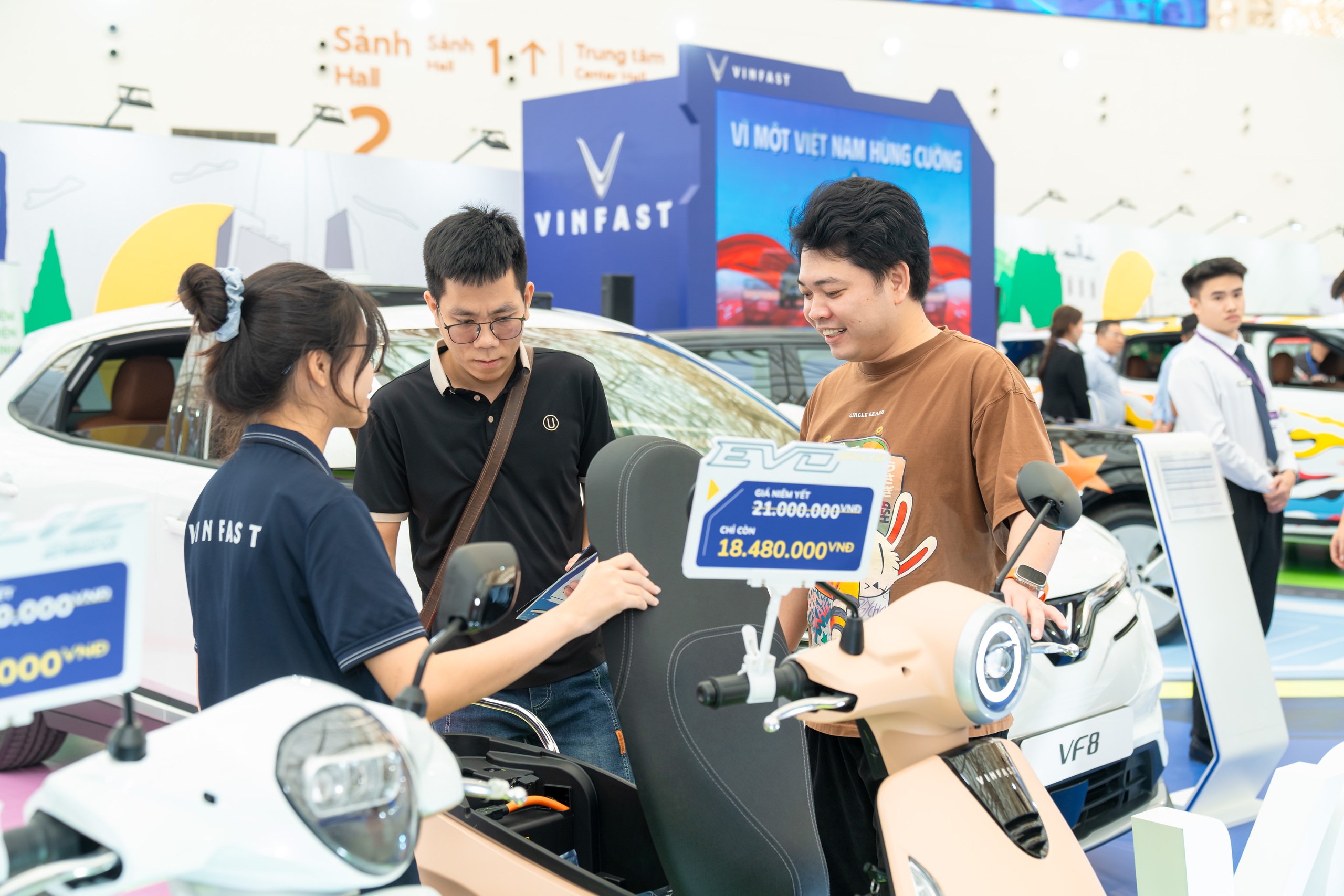 Khai mạc Tuần lễ C&ocirc;ng nghiệp v&agrave; C&ocirc;ng nghệ Việt Nam 2025 tại Trung t&acirc;m Triển l&atilde;m Việt Nam - Ảnh 5.