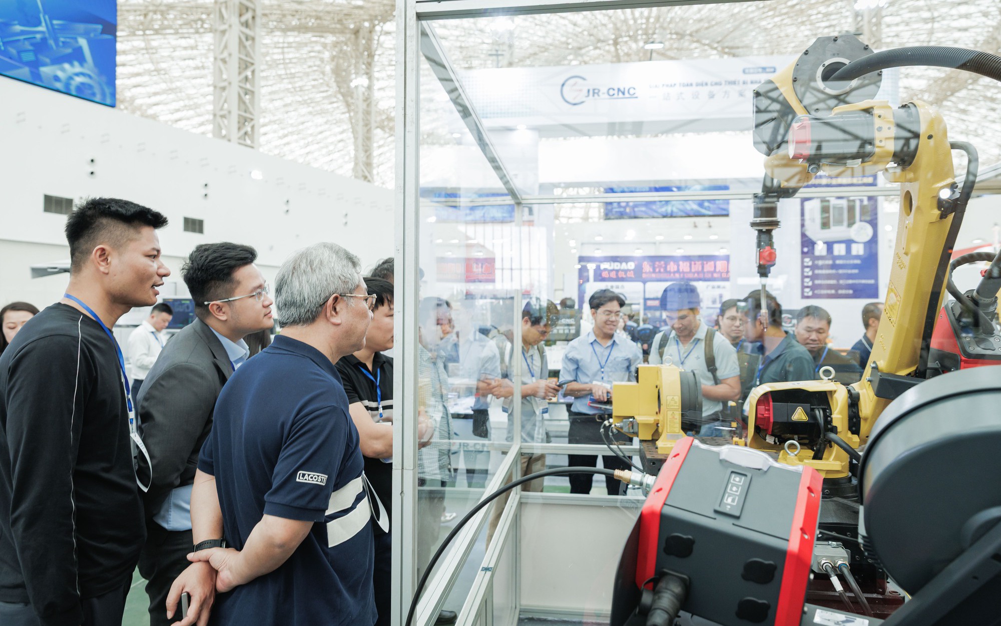 Có gì bất ngờ bên trong 5 triển lãm công nghiệp lớn lần đầu tiên cùng diễn ra?
