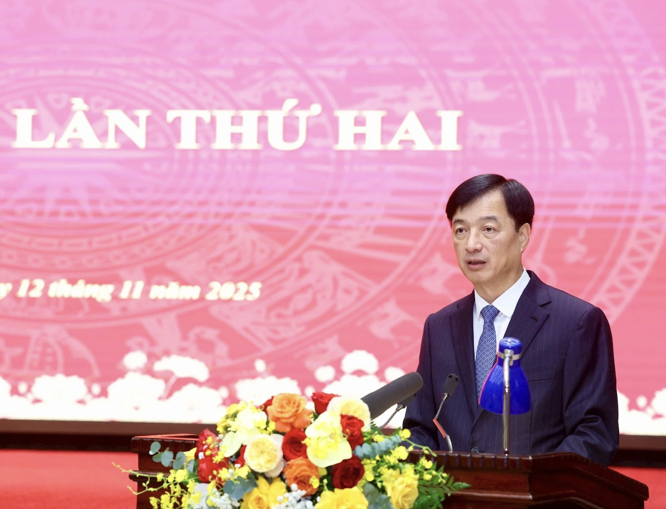 H&agrave; Nội họp b&agrave;n nh&acirc;n sự Chủ tịch v&agrave; Ph&oacute; Chủ tịch UBND th&agrave;nh phố - Ảnh 1.