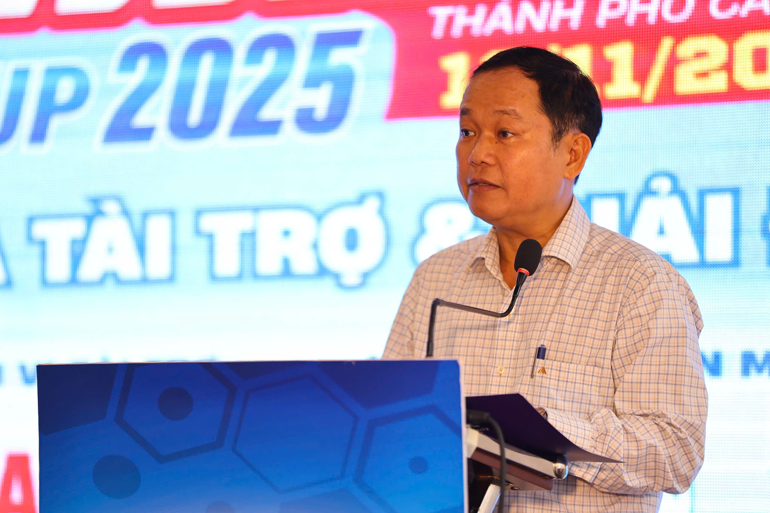 Một giải b&oacute;ng đ&aacute; quy m&ocirc; lớn d&agrave;nh cho học sinh tiểu học được tổ chức tại Cần Thơ - Ảnh 1.