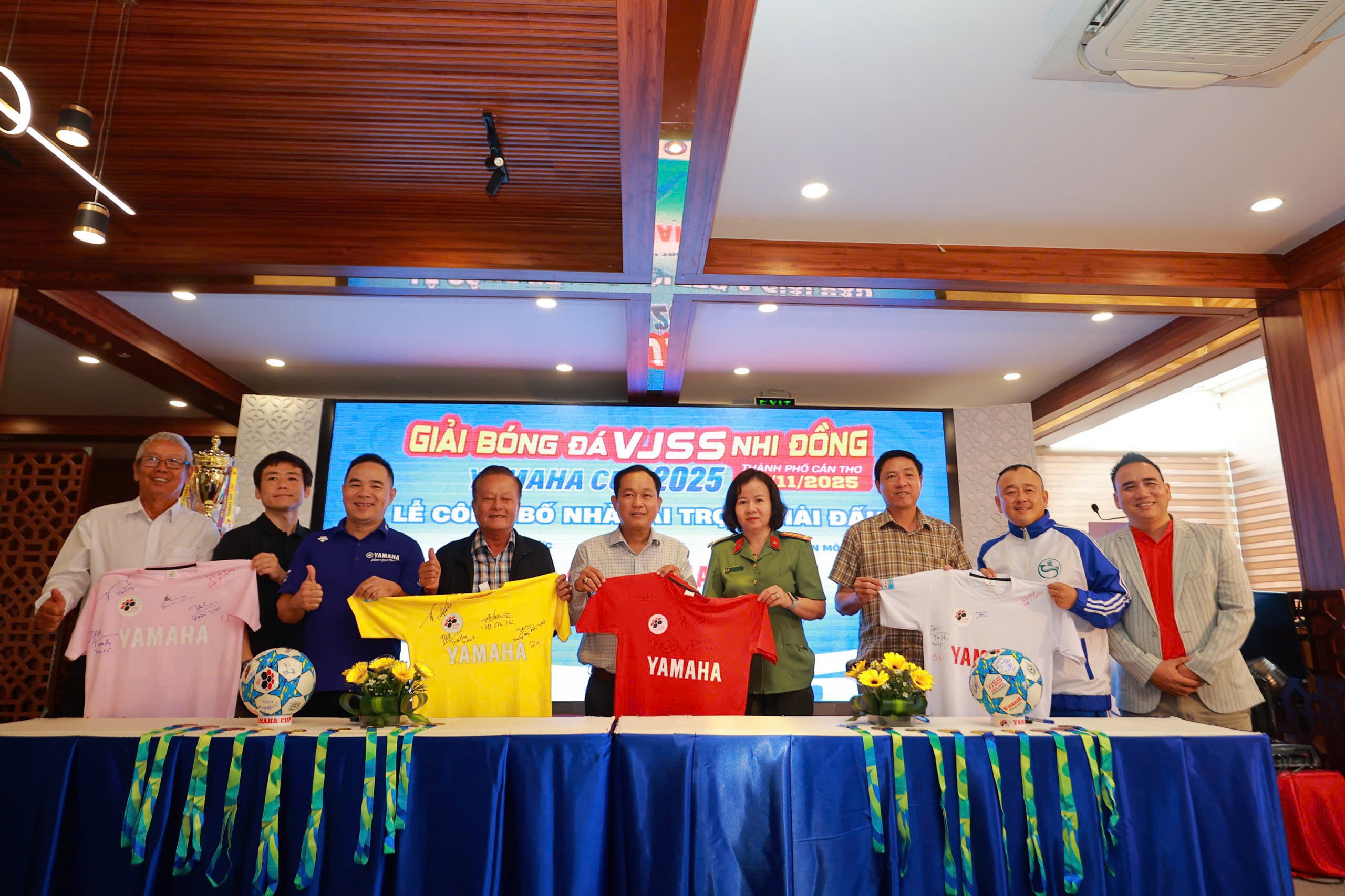 Một giải b&oacute;ng đ&aacute; quy m&ocirc; lớn d&agrave;nh cho học sinh tiểu học được tổ chức tại Cần Thơ - Ảnh 4.