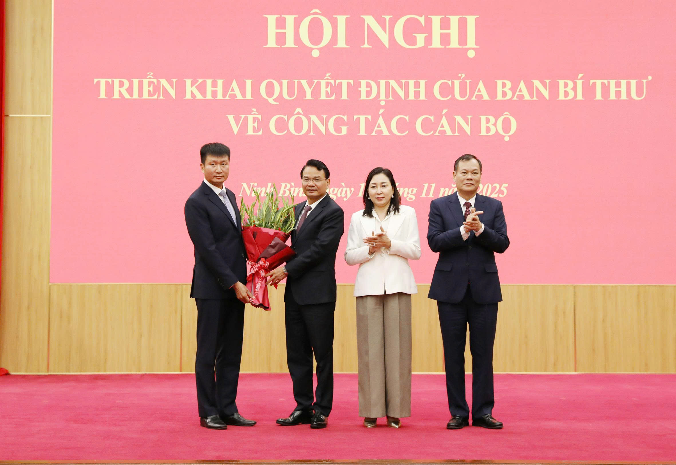 Chủ tịch tỉnh Lào Cai làm Phó Bí thư Tỉnh ủy Ninh Bình - Ảnh 3.