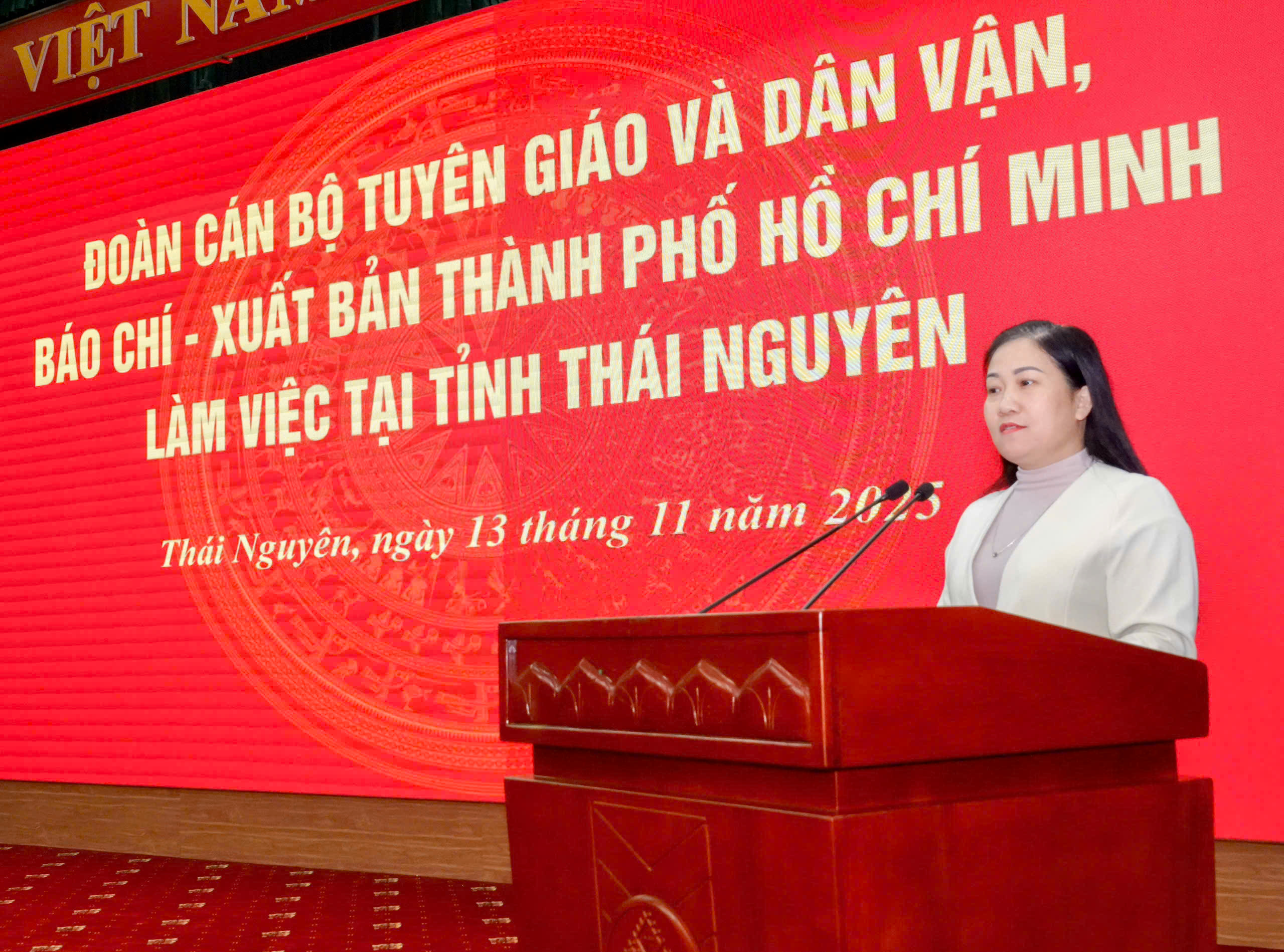 Đoàn cán bộ tuyên giáo và dân vận, báo chí- xuất bản TPHCM làm việc với tỉnh Thái Nguyên - Ảnh 6.