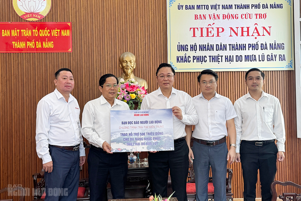B&aacute;o Người Lao Động hỗ trợ 500 triệu đồng gi&uacute;p Đ&agrave; Nẵng x&acirc;y lại nh&agrave; d&acirc;n bị sập sau lũ - Ảnh 1.
