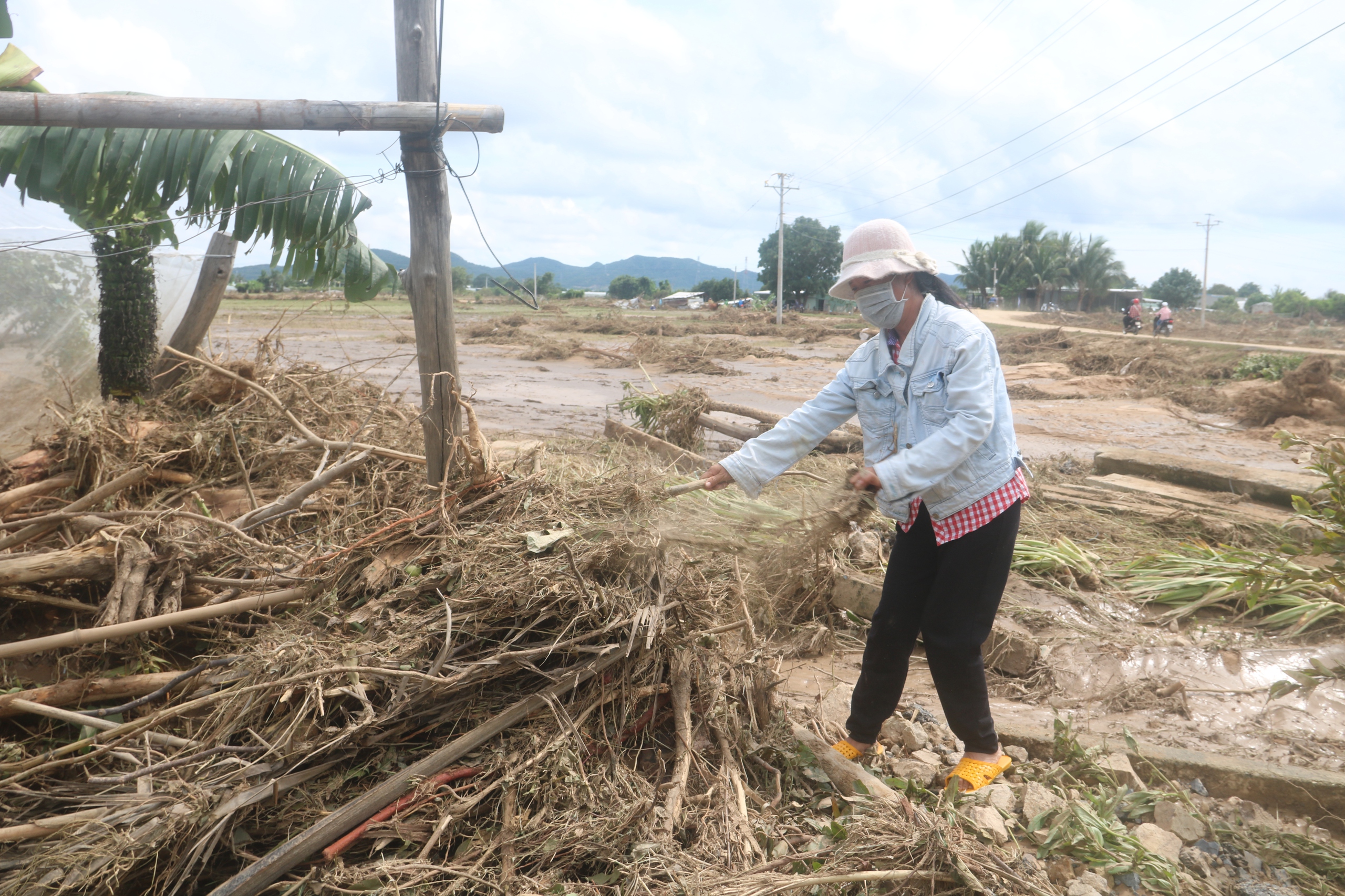 Chủ đầu tư dự &aacute;n c&oacute; hồ chứa nước bị vỡ ở L&acirc;m Đồng đ&atilde;  khắc phục g&igrave;? - Ảnh 1.