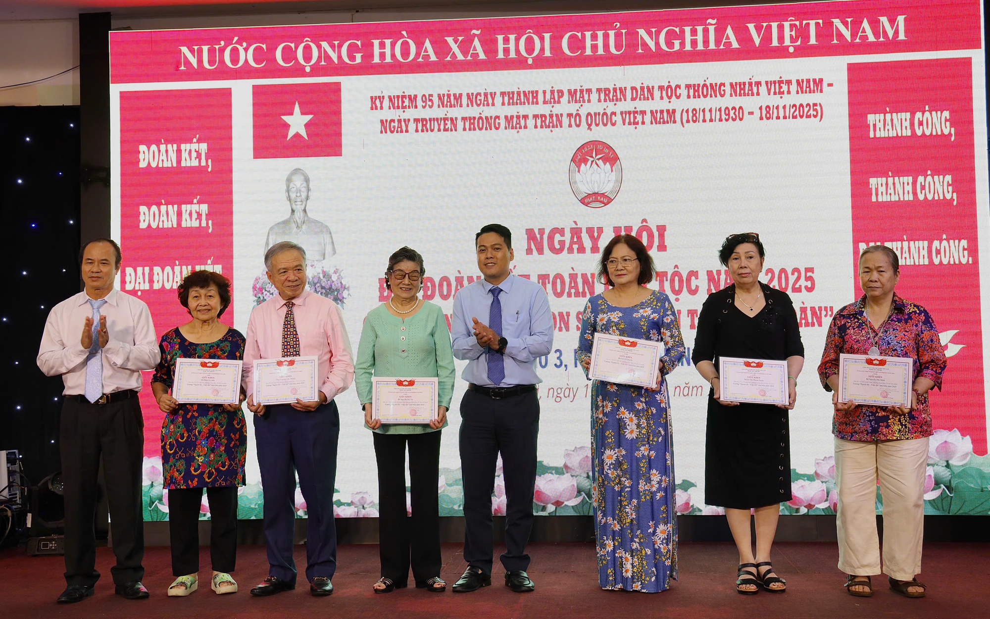 Lan tỏa tinh thần gắn kết cộng đồng