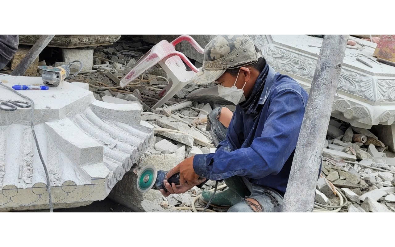 Nghề "truyền thần" cho đá