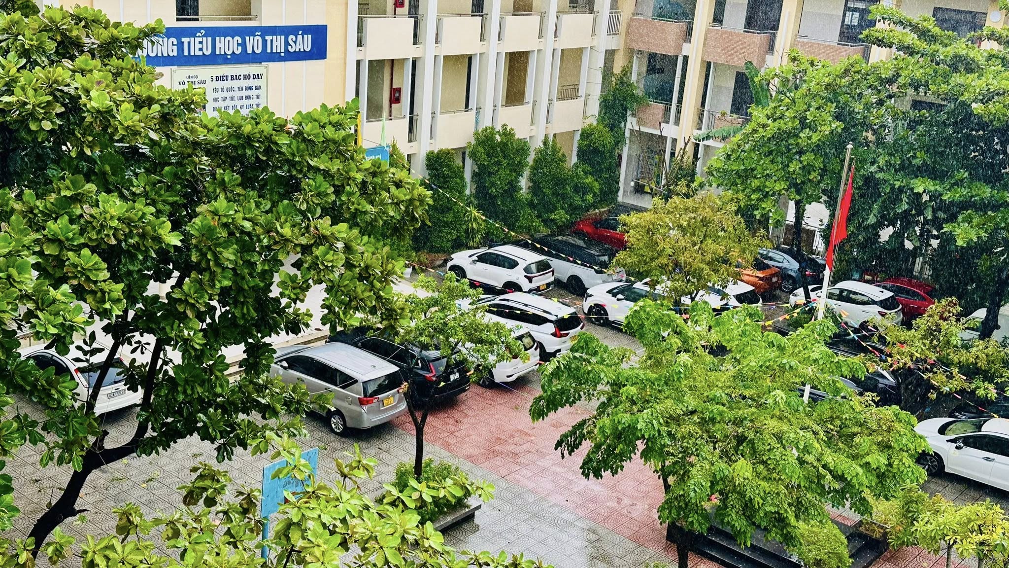 L&aacute; thư x&uacute;c động của tập thể gi&aacute;o vi&ecirc;n một trường học ở Đ&agrave; Nẵng trước ng&agrave;y 20-11 - Ảnh 1.